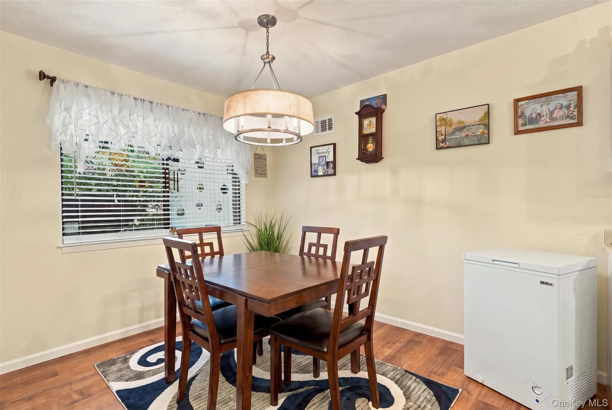 2802 Fox Lane, Poughkeepsie (town), NY, 2 Bedrooms Bedrooms, 6 Rooms Rooms,1 BathroomBathrooms,Residential,For Rent,Fox,0,1063594 2802 Fox Lane, Poughkeepsie (town), NY, 2 Bedrooms Bedrooms, 6 Rooms Rooms,1 BathroomBathrooms,Residential,For Rent,Fox,0,1063594