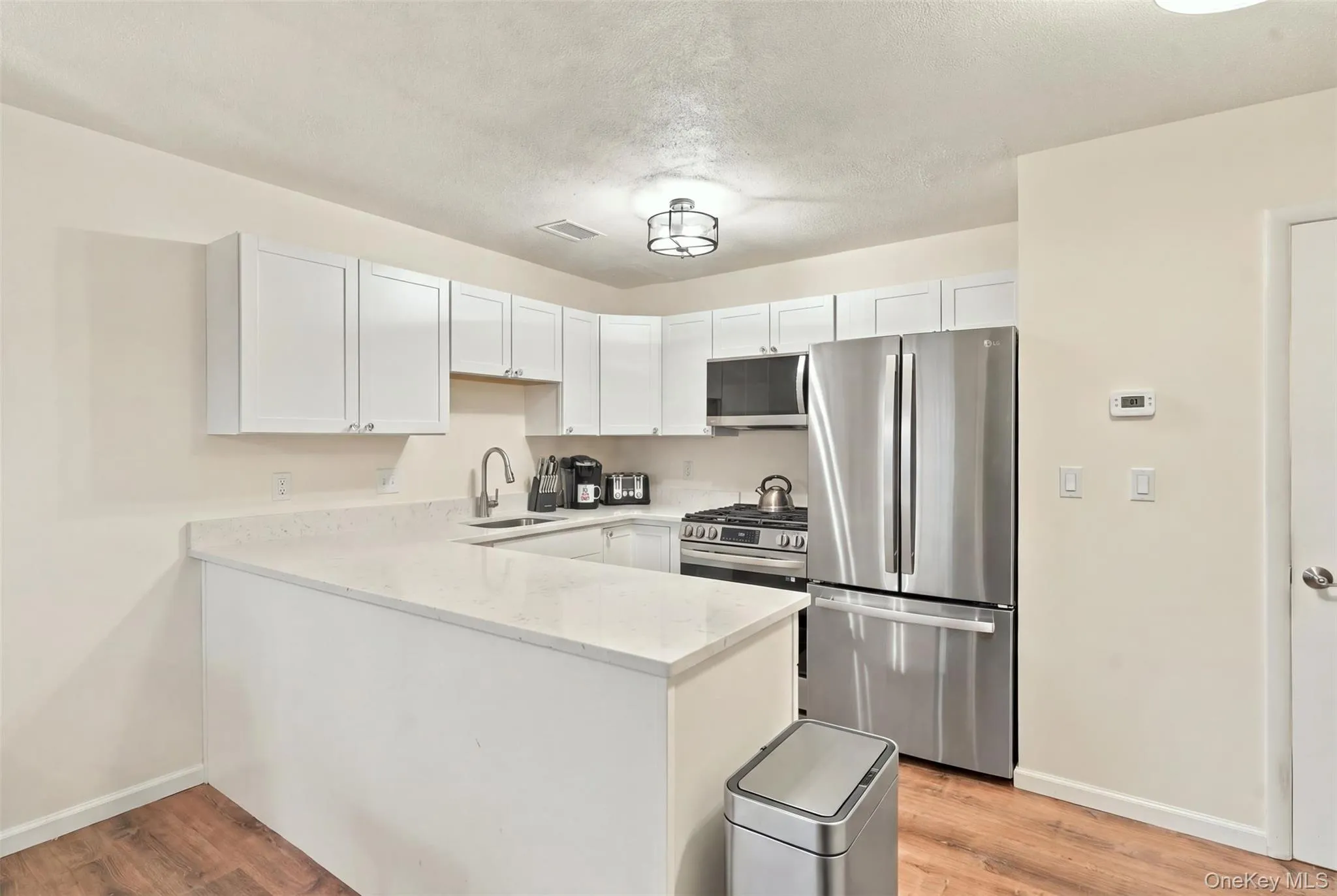 2802 Fox Lane, Poughkeepsie (town), NY, 2 Bedrooms Bedrooms, 6 Rooms Rooms,1 BathroomBathrooms,Residential,For Rent,Fox,0,1063594 2802 Fox Lane, Poughkeepsie (town), NY, 2 Bedrooms Bedrooms, 6 Rooms Rooms,1 BathroomBathrooms,Residential,For Rent,Fox,0,1063594