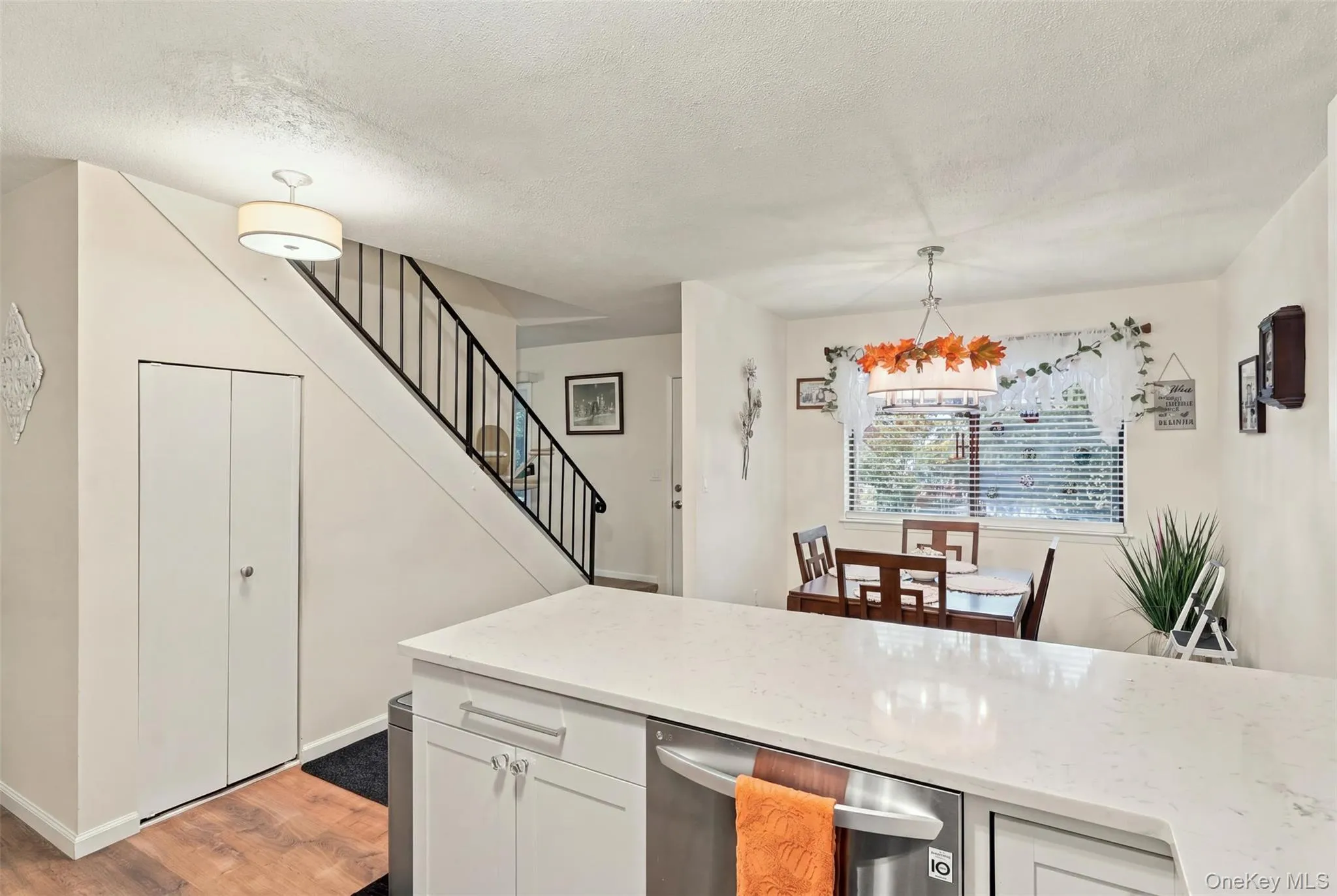 2802 Fox Lane, Poughkeepsie (town), NY, 2 Bedrooms Bedrooms, 6 Rooms Rooms,1 BathroomBathrooms,Residential,For Rent,Fox,0,1063594 2802 Fox Lane, Poughkeepsie (town), NY, 2 Bedrooms Bedrooms, 6 Rooms Rooms,1 BathroomBathrooms,Residential,For Rent,Fox,0,1063594