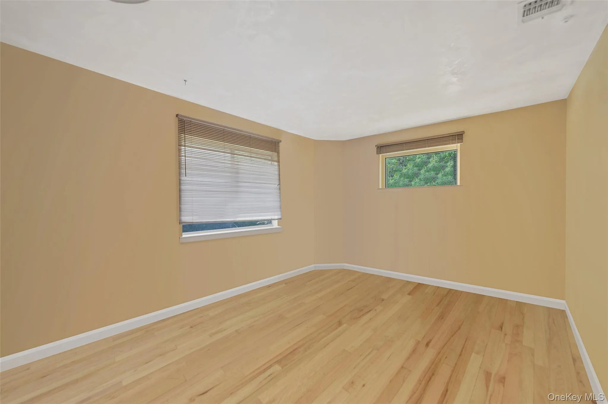 271 Bread and Cheese Hollow Road, Huntington, NY, 4 Bedrooms Bedrooms, 10 Rooms Rooms,2 BathroomsBathrooms,Residential,For Rent,Bread and Cheese Hollow,0,1063597 271 Bread and Cheese Hollow Road, Huntington, NY, 4 Bedrooms Bedrooms, 10 Rooms Rooms,2 BathroomsBathrooms,Residential,For Rent,Bread and Cheese Hollow,0,1063597