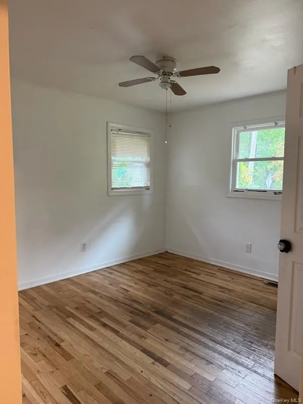 356 Cypress Drive, Brookhaven, NY, 3 Bedrooms Bedrooms, 6 Rooms Rooms,1 BathroomBathrooms,Residential Lease,For Rent,Cypress,0,1063599 356 Cypress Drive, Brookhaven, NY, 3 Bedrooms Bedrooms, 6 Rooms Rooms,1 BathroomBathrooms,Residential Lease,For Rent,Cypress,0,1063599