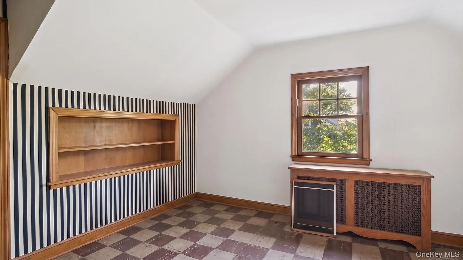 19 Egbert Avenue, New York, NY, 5 Bedrooms Bedrooms, 8 Rooms Rooms,1 BathroomBathrooms,Residential,For Rent,Egbert,0,1063615 19 Egbert Avenue, New York, NY, 5 Bedrooms Bedrooms, 8 Rooms Rooms,1 BathroomBathrooms,Residential,For Rent,Egbert,0,1063615