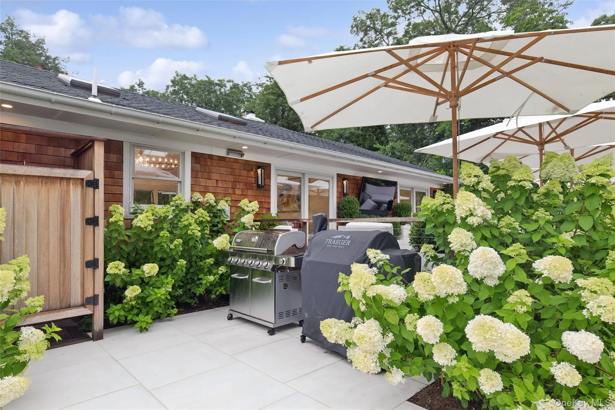 38 Sandra Road, East Hampton, NY, 4 Bedrooms Bedrooms, 8 Rooms Rooms,4 BathroomsBathrooms,Residential,For Rent,Sandra,0,1063620 38 Sandra Road, East Hampton, NY, 4 Bedrooms Bedrooms, 8 Rooms Rooms,4 BathroomsBathrooms,Residential,For Rent,Sandra,0,1063620
