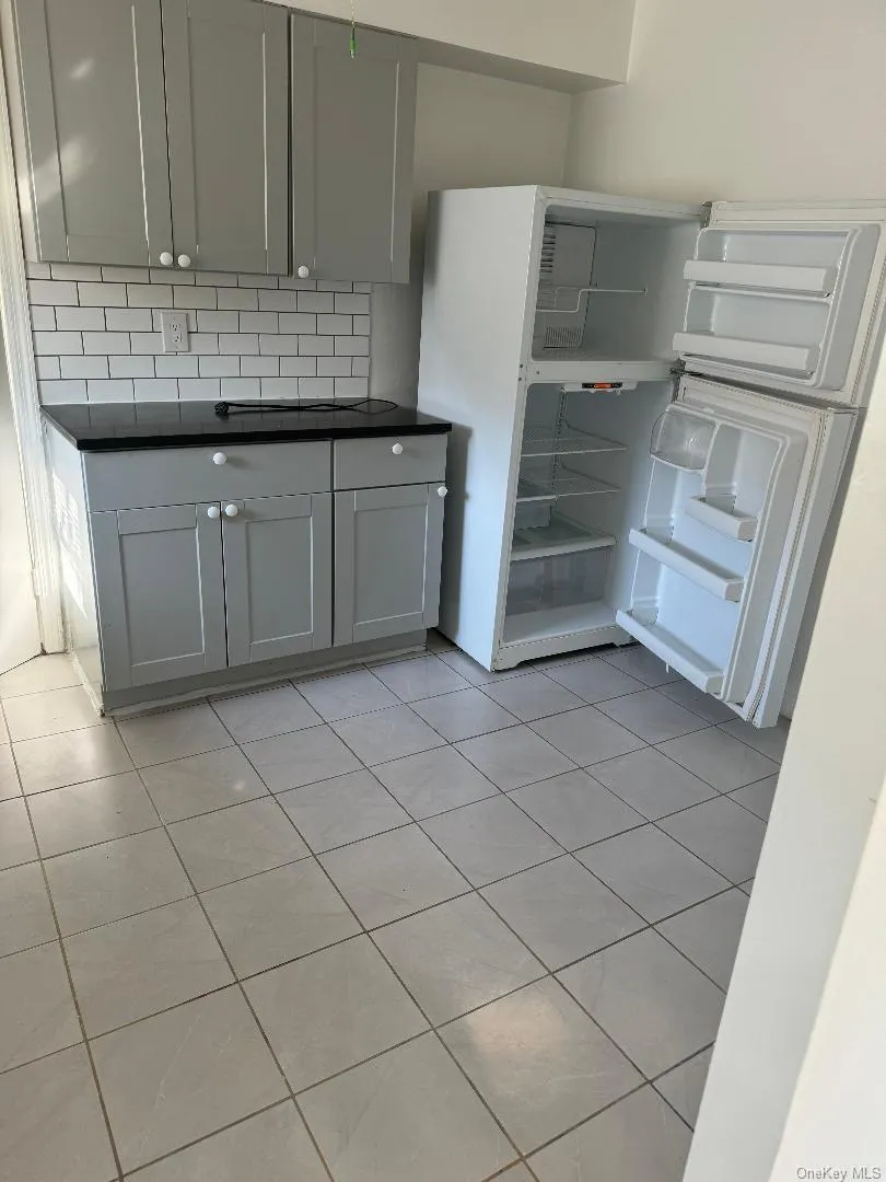 149-17 79th Street, New York, NY, 3 Bedroom Bedrooms, 6 Room Rooms,2 BathroomBathrooms,Residential Lease,For Rent,79th,0,1063623 149-17 79th Street, New York, NY, 3 Bedroom Bedrooms, 6 Room Rooms,2 BathroomBathrooms,Residential Lease,For Rent,79th,0,1063623