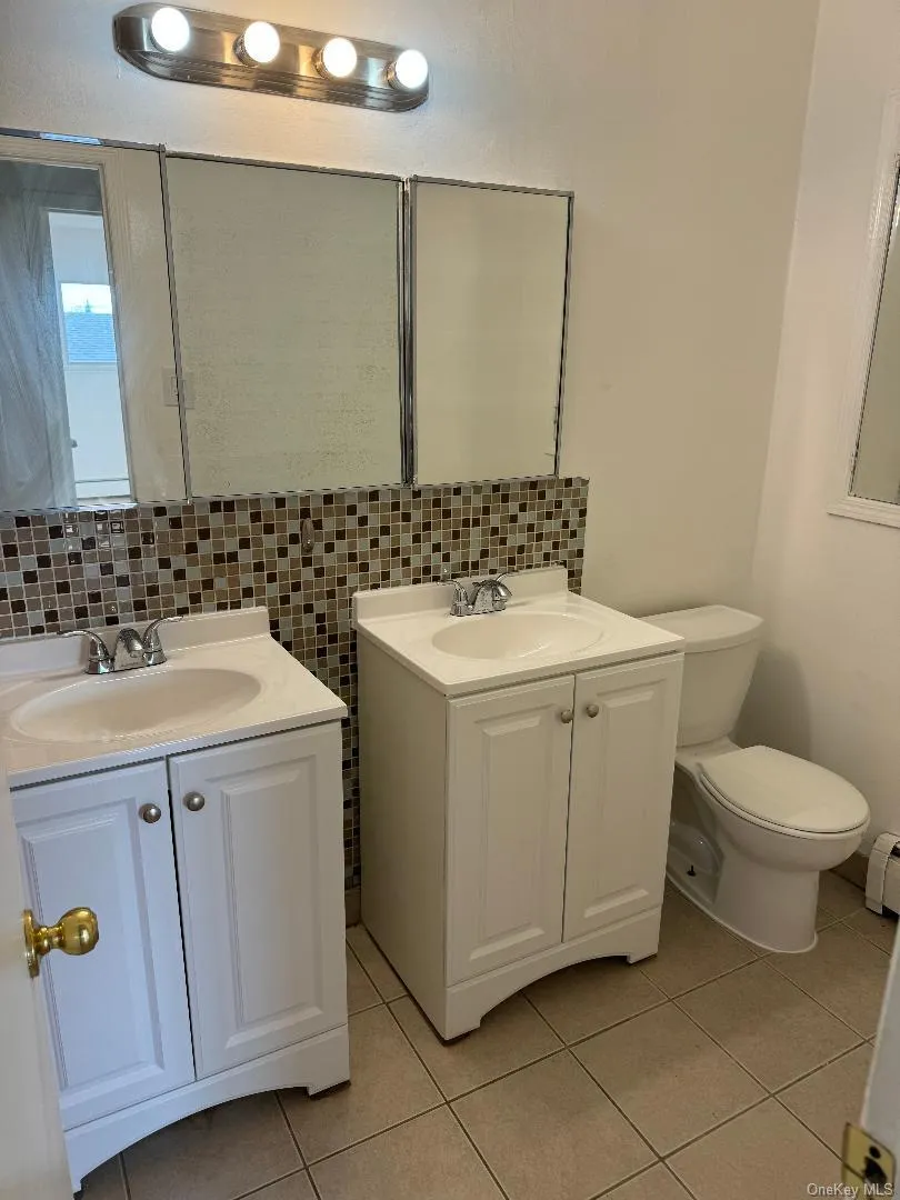 149-17 79th Street, New York, NY, 3 Bedroom Bedrooms, 6 Room Rooms,2 BathroomBathrooms,Residential Lease,For Rent,79th,0,1063623 149-17 79th Street, New York, NY, 3 Bedroom Bedrooms, 6 Room Rooms,2 BathroomBathrooms,Residential Lease,For Rent,79th,0,1063623