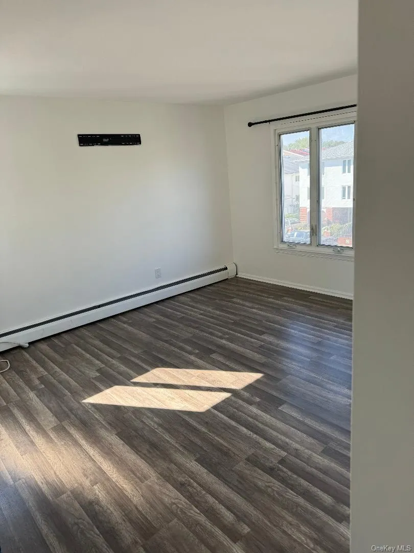 149-17 79th Street, New York, NY, 3 Bedroom Bedrooms, 6 Room Rooms,2 BathroomBathrooms,Residential Lease,For Rent,79th,0,1063623 149-17 79th Street, New York, NY, 3 Bedroom Bedrooms, 6 Room Rooms,2 BathroomBathrooms,Residential Lease,For Rent,79th,0,1063623