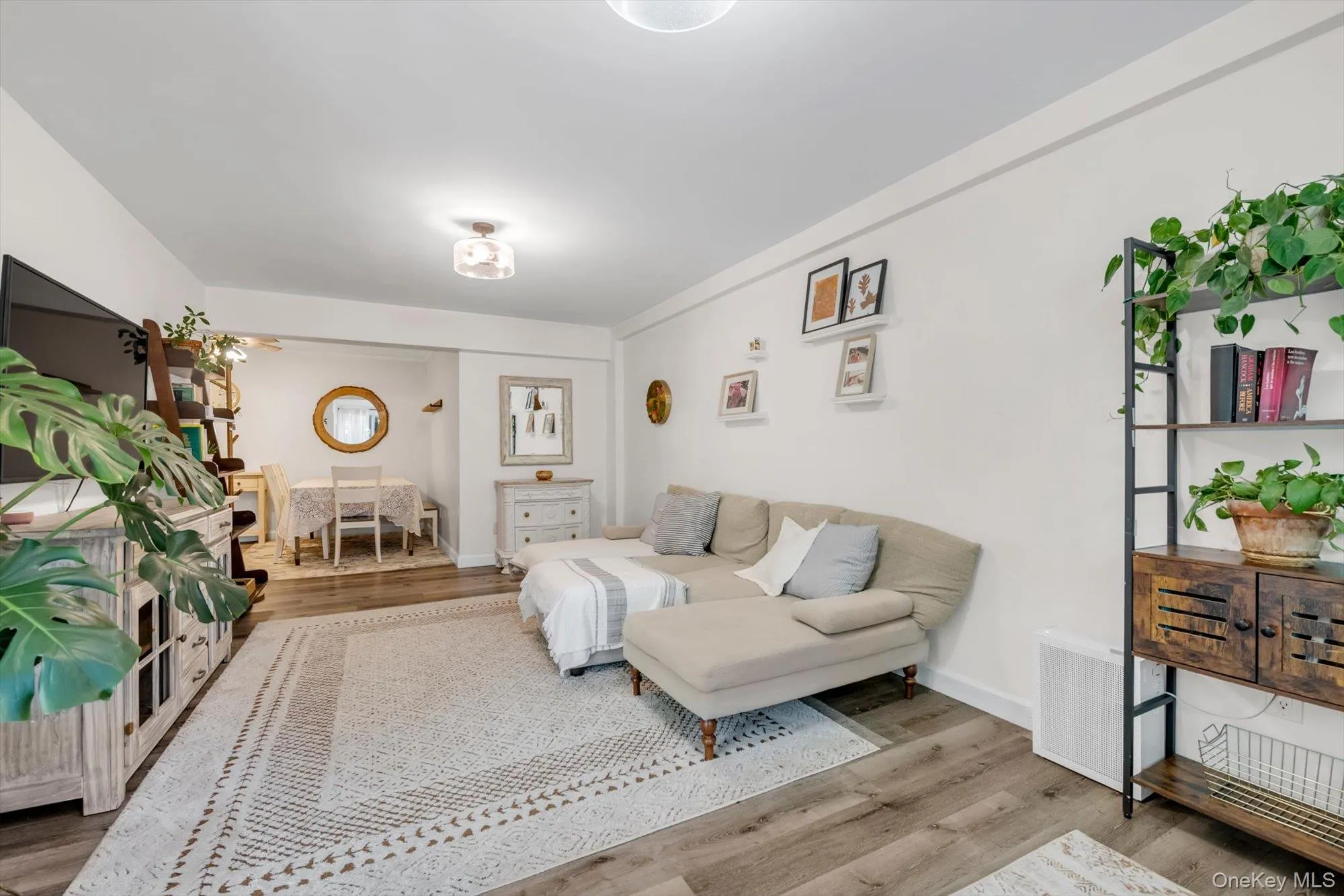 209-25 18th Avenue, New York, NY, 2 Bedrooms Bedrooms, 6 Rooms Rooms,1 BathroomBathrooms,Residential,For Rent,18th,0,1063624 209-25 18th Avenue, New York, NY, 2 Bedrooms Bedrooms, 6 Rooms Rooms,1 BathroomBathrooms,Residential,For Rent,18th,0,1063624