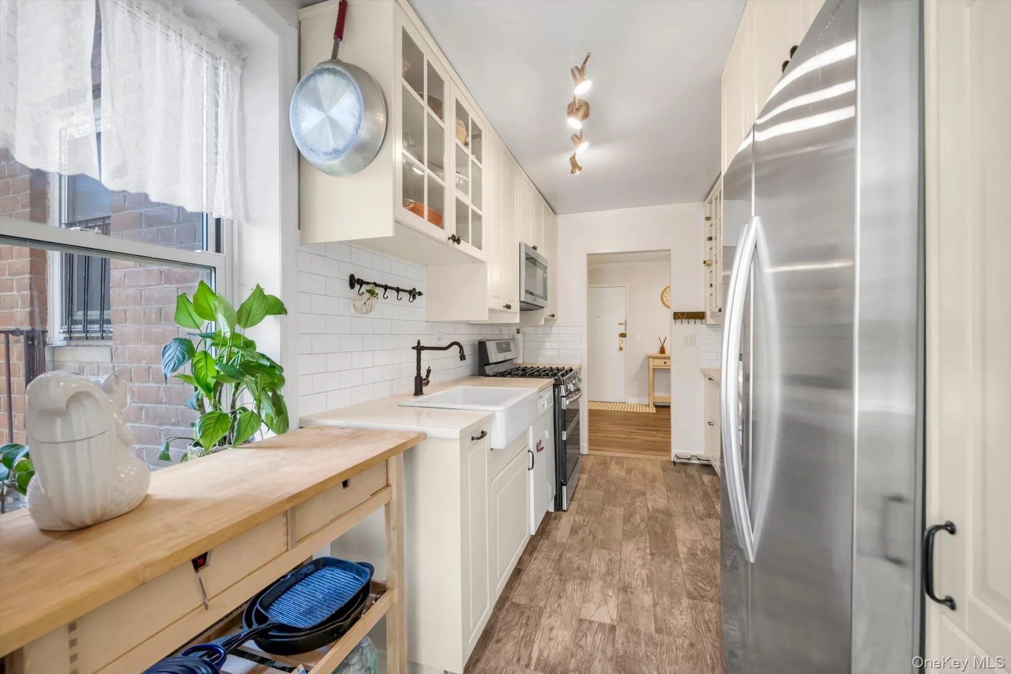 209-25 18th Avenue, New York, NY, 2 Bedrooms Bedrooms, 6 Rooms Rooms,1 BathroomBathrooms,Residential,For Rent,18th,0,1063624 209-25 18th Avenue, New York, NY, 2 Bedrooms Bedrooms, 6 Rooms Rooms,1 BathroomBathrooms,Residential,For Rent,18th,0,1063624