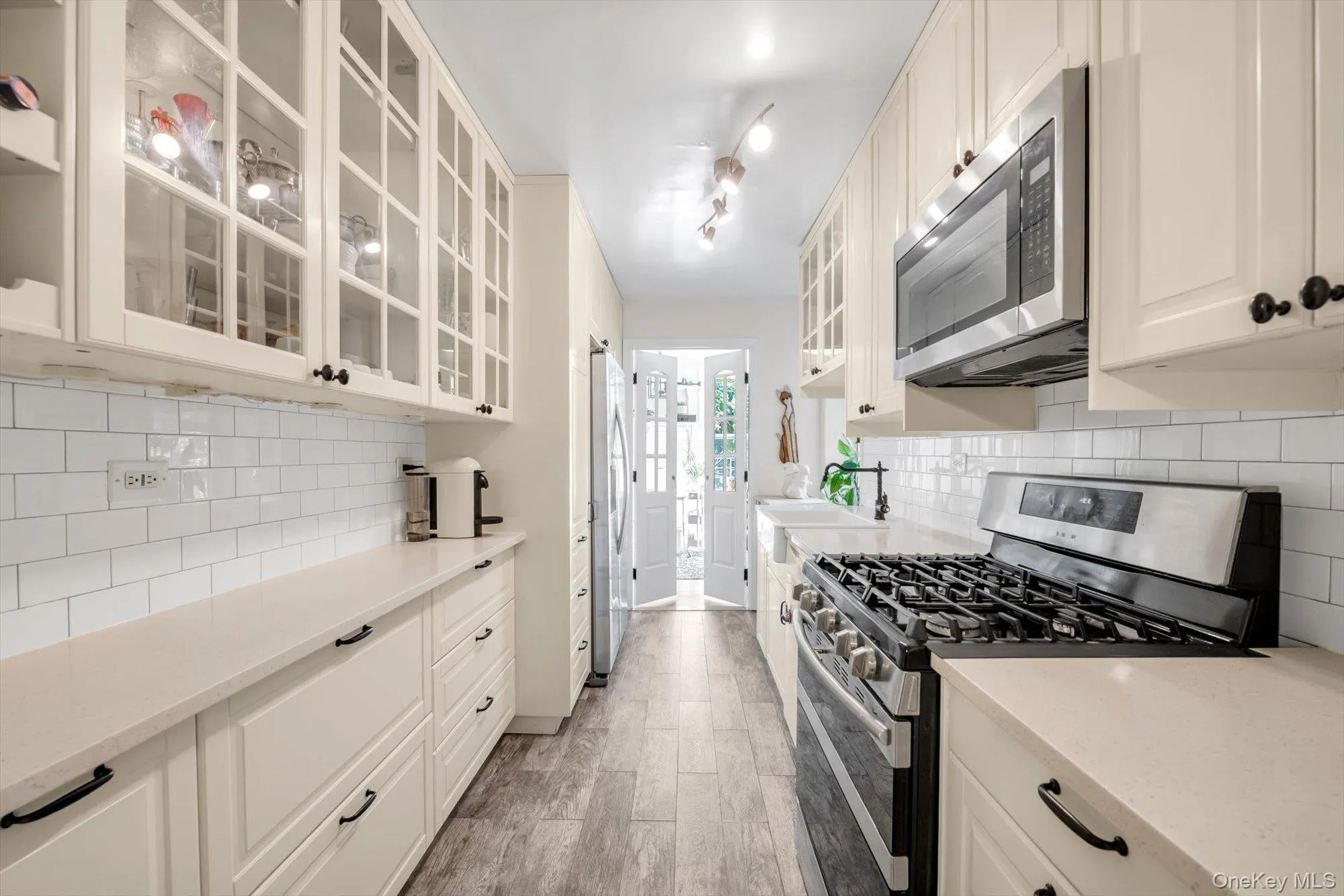209-25 18th Avenue, New York, NY, 2 Bedrooms Bedrooms, 6 Rooms Rooms,1 BathroomBathrooms,Residential,For Rent,18th,0,1063624 209-25 18th Avenue, New York, NY, 2 Bedrooms Bedrooms, 6 Rooms Rooms,1 BathroomBathrooms,Residential,For Rent,18th,0,1063624