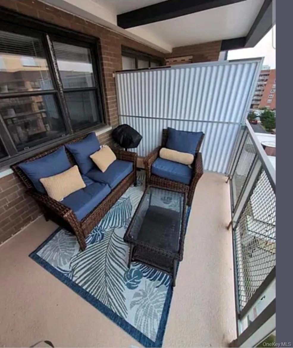854 East Broadway, Long Beach, NY, 1 Bedroom Bedrooms, 3 Room Rooms,1 BathroomBathrooms,Residential Lease,For Rent,East Broadway,0,1063625 854 East Broadway, Long Beach, NY, 1 Bedroom Bedrooms, 3 Room Rooms,1 BathroomBathrooms,Residential Lease,For Rent,East Broadway,0,1063625