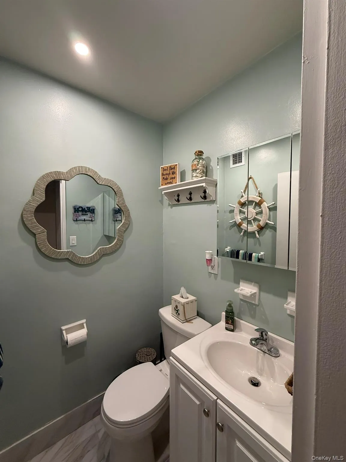 854 East Broadway, Long Beach, NY, 1 Bedroom Bedrooms, 3 Room Rooms,1 BathroomBathrooms,Residential Lease,For Rent,East Broadway,0,1063625 854 East Broadway, Long Beach, NY, 1 Bedroom Bedrooms, 3 Room Rooms,1 BathroomBathrooms,Residential Lease,For Rent,East Broadway,0,1063625