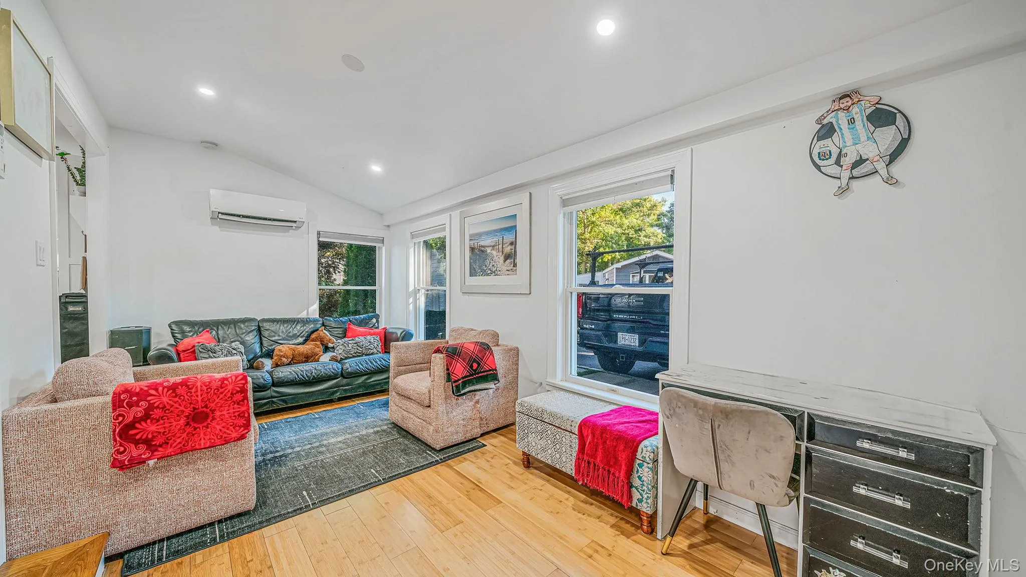 229 Montauk Highway, Southampton, NY, 2 Bedrooms Bedrooms, ,1 BathroomBathrooms,Residential,For Rent,Montauk,0,1063632 229 Montauk Highway, Southampton, NY, 2 Bedrooms Bedrooms, ,1 BathroomBathrooms,Residential,For Rent,Montauk,0,1063632