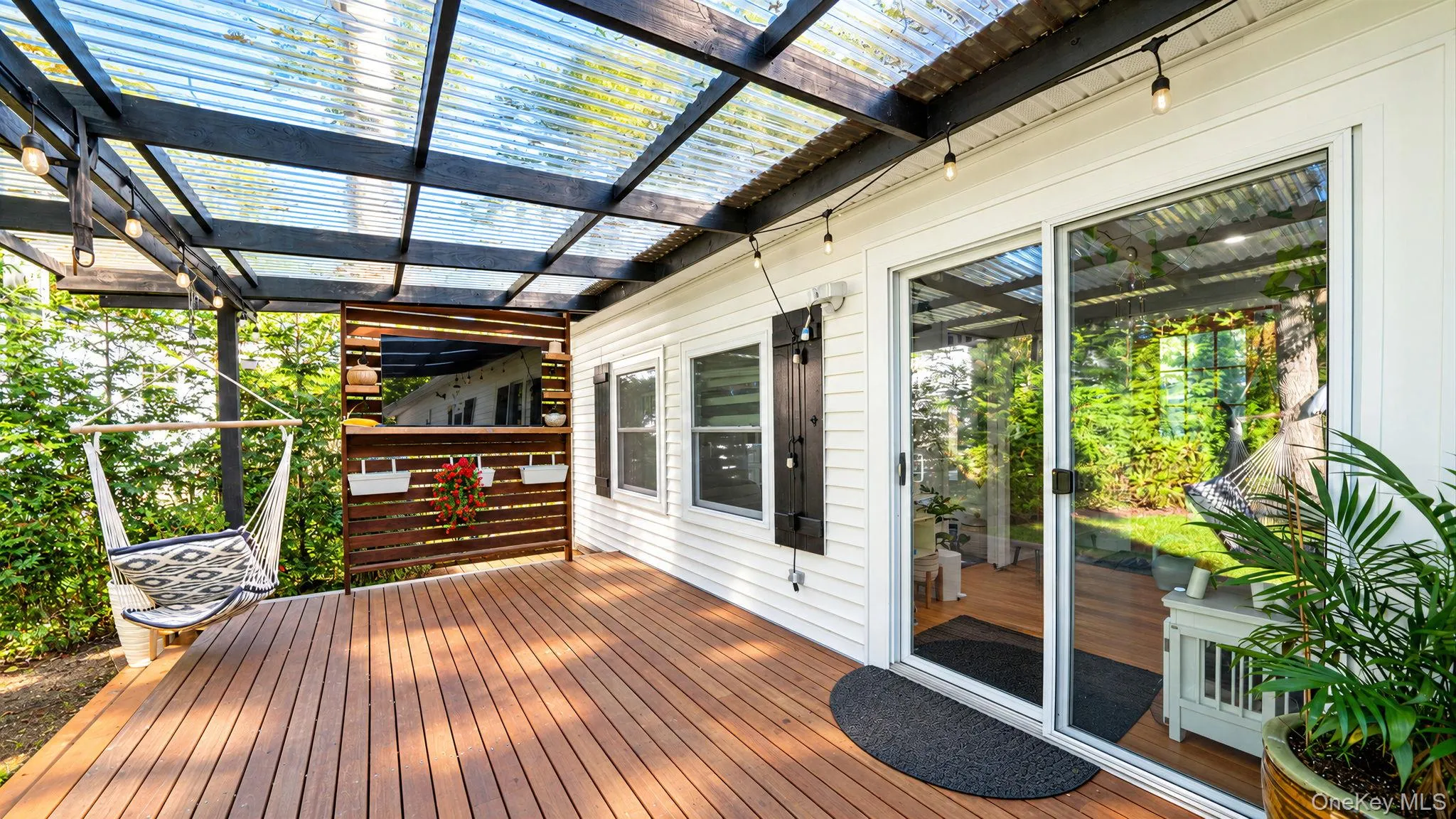 229 Montauk Highway, Southampton, NY, 2 Bedrooms Bedrooms, ,1 BathroomBathrooms,Residential,For Rent,Montauk,0,1063632 229 Montauk Highway, Southampton, NY, 2 Bedrooms Bedrooms, ,1 BathroomBathrooms,Residential,For Rent,Montauk,0,1063632