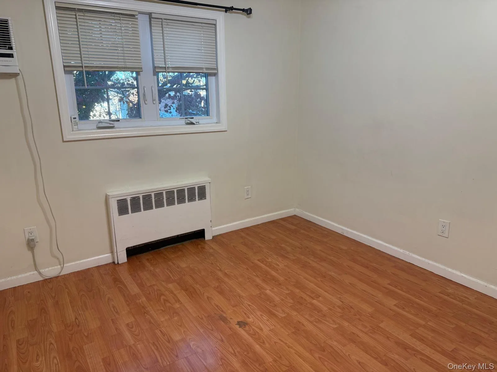 29 Jerome Avenue, Oyster Bay, NY, 4 Bedrooms Bedrooms, 7 Rooms Rooms,3 BathroomsBathrooms,Residential Lease,For Rent,Jerome,0,1063634 29 Jerome Avenue, Oyster Bay, NY, 4 Bedrooms Bedrooms, 7 Rooms Rooms,3 BathroomsBathrooms,Residential Lease,For Rent,Jerome,0,1063634
