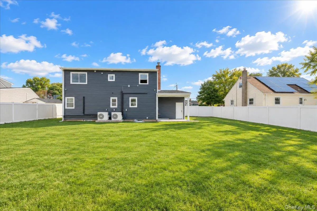 427 36th Street, Babylon, NY, 4 Bedrooms Bedrooms, 9 Rooms Rooms,3 BathroomsBathrooms,Residential,For Rent,36th,0,1063642 427 36th Street, Babylon, NY, 4 Bedrooms Bedrooms, 9 Rooms Rooms,3 BathroomsBathrooms,Residential,For Rent,36th,0,1063642