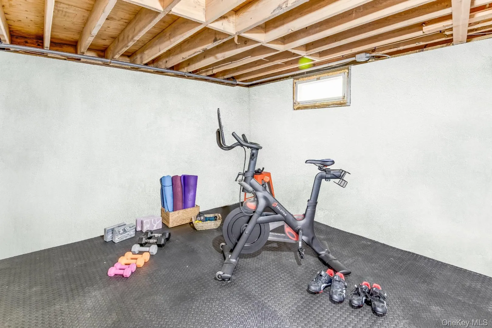 35 Montauk Boulevard, East Hampton, NY, 3 Bedrooms Bedrooms, 5 Rooms Rooms,2 BathroomsBathrooms,Residential Lease,For Rent,Montauk,0,1063646 35 Montauk Boulevard, East Hampton, NY, 3 Bedrooms Bedrooms, 5 Rooms Rooms,2 BathroomsBathrooms,Residential Lease,For Rent,Montauk,0,1063646