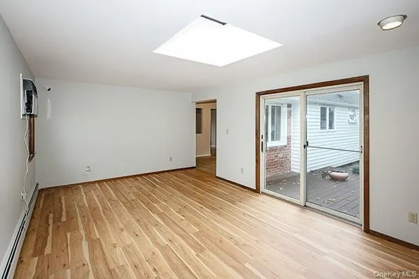 467 Von Elm Avenue, Hempstead, NY, 4 Bedrooms Bedrooms, 7 Rooms Rooms,1 BathroomBathrooms,Residential,For Rent,Von Elm,0,1063649 467 Von Elm Avenue, Hempstead, NY, 4 Bedrooms Bedrooms, 7 Rooms Rooms,1 BathroomBathrooms,Residential,For Rent,Von Elm,0,1063649