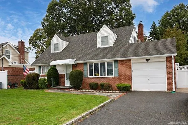 467 Von Elm Avenue, Hempstead, NY, 4 Bedrooms Bedrooms, 7 Rooms Rooms,1 BathroomBathrooms,Residential,For Rent,Von Elm,0,1063649 467 Von Elm Avenue, Hempstead, NY, 4 Bedrooms Bedrooms, 7 Rooms Rooms,1 BathroomBathrooms,Residential,For Rent,Von Elm,0,1063649