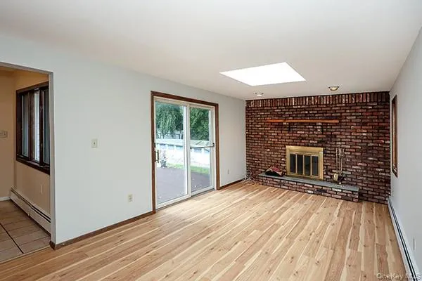 467 Von Elm Avenue, Hempstead, NY, 4 Bedrooms Bedrooms, 7 Rooms Rooms,1 BathroomBathrooms,Residential,For Rent,Von Elm,0,1063649 467 Von Elm Avenue, Hempstead, NY, 4 Bedrooms Bedrooms, 7 Rooms Rooms,1 BathroomBathrooms,Residential,For Rent,Von Elm,0,1063649