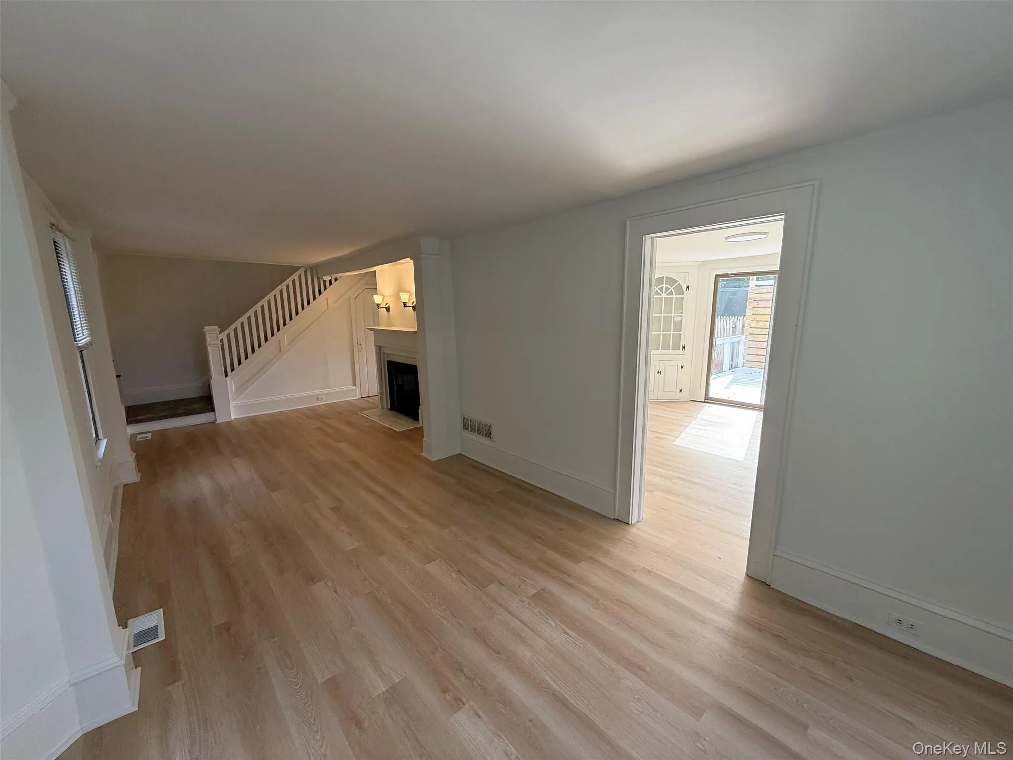 7 Suffolk Lane, Islip, NY, 4 Bedrooms Bedrooms, 8 Rooms Rooms,2 BathroomsBathrooms,Residential Lease,For Rent,Suffolk,0,1063652 7 Suffolk Lane, Islip, NY, 4 Bedrooms Bedrooms, 8 Rooms Rooms,2 BathroomsBathrooms,Residential Lease,For Rent,Suffolk,0,1063652