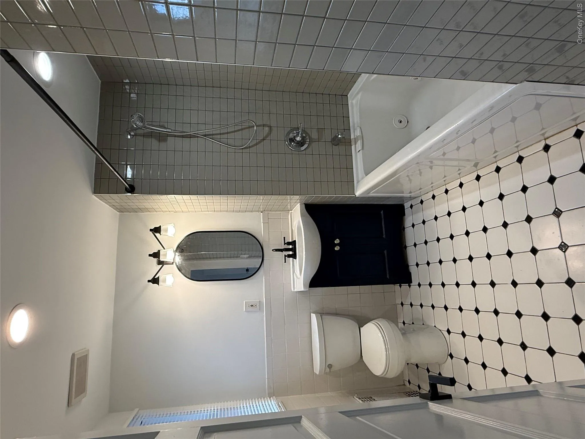 7 Suffolk Lane, Islip, NY, 4 Bedrooms Bedrooms, 8 Rooms Rooms,2 BathroomsBathrooms,Residential Lease,For Rent,Suffolk,0,1063652 7 Suffolk Lane, Islip, NY, 4 Bedrooms Bedrooms, 8 Rooms Rooms,2 BathroomsBathrooms,Residential Lease,For Rent,Suffolk,0,1063652