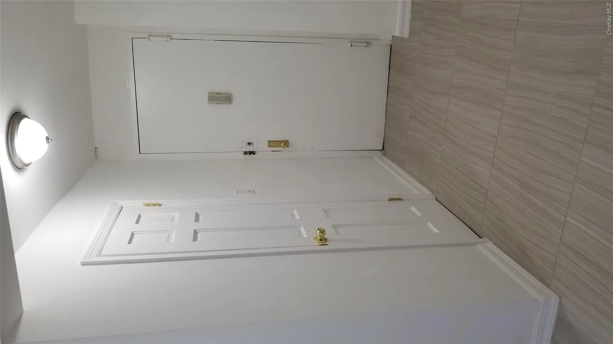 41-34 Frame Place, New York, NY, 2 Bedrooms Bedrooms, 5 Rooms Rooms,1 BathroomBathrooms,Residential,For Rent,Frame,0,1063657 41-34 Frame Place, New York, NY, 2 Bedrooms Bedrooms, 5 Rooms Rooms,1 BathroomBathrooms,Residential,For Rent,Frame,0,1063657