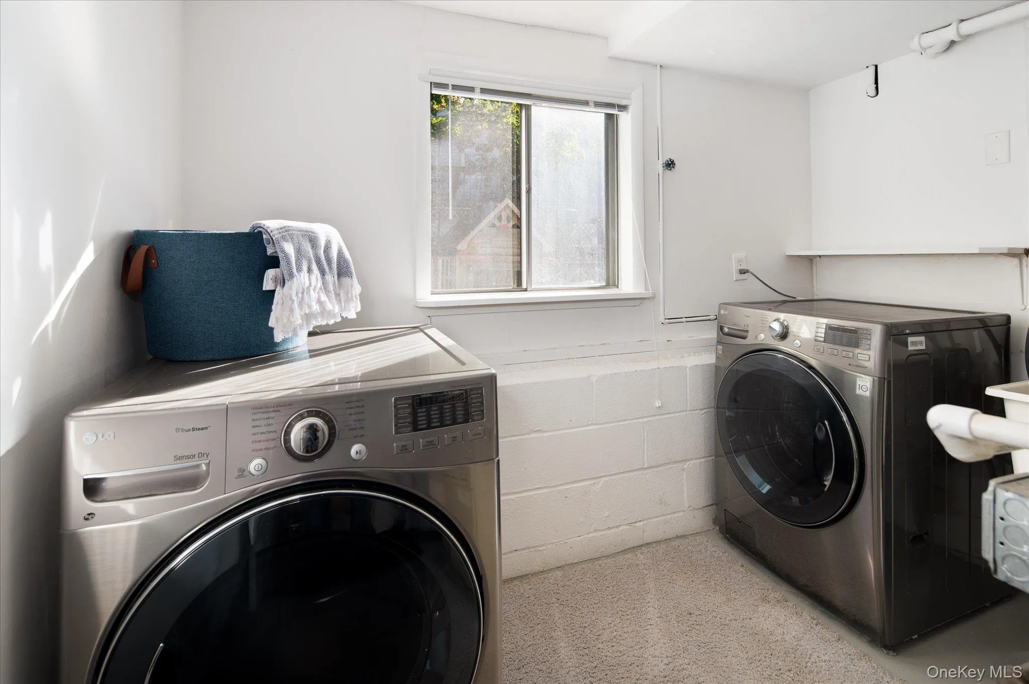 54 High View Terrace, Mount Pleasant, NY, 3 Bedrooms Bedrooms, 7 Rooms Rooms,1 BathroomBathrooms,Residential,For Rent,High View,0,1063660 54 High View Terrace, Mount Pleasant, NY, 3 Bedrooms Bedrooms, 7 Rooms Rooms,1 BathroomBathrooms,Residential,For Rent,High View,0,1063660