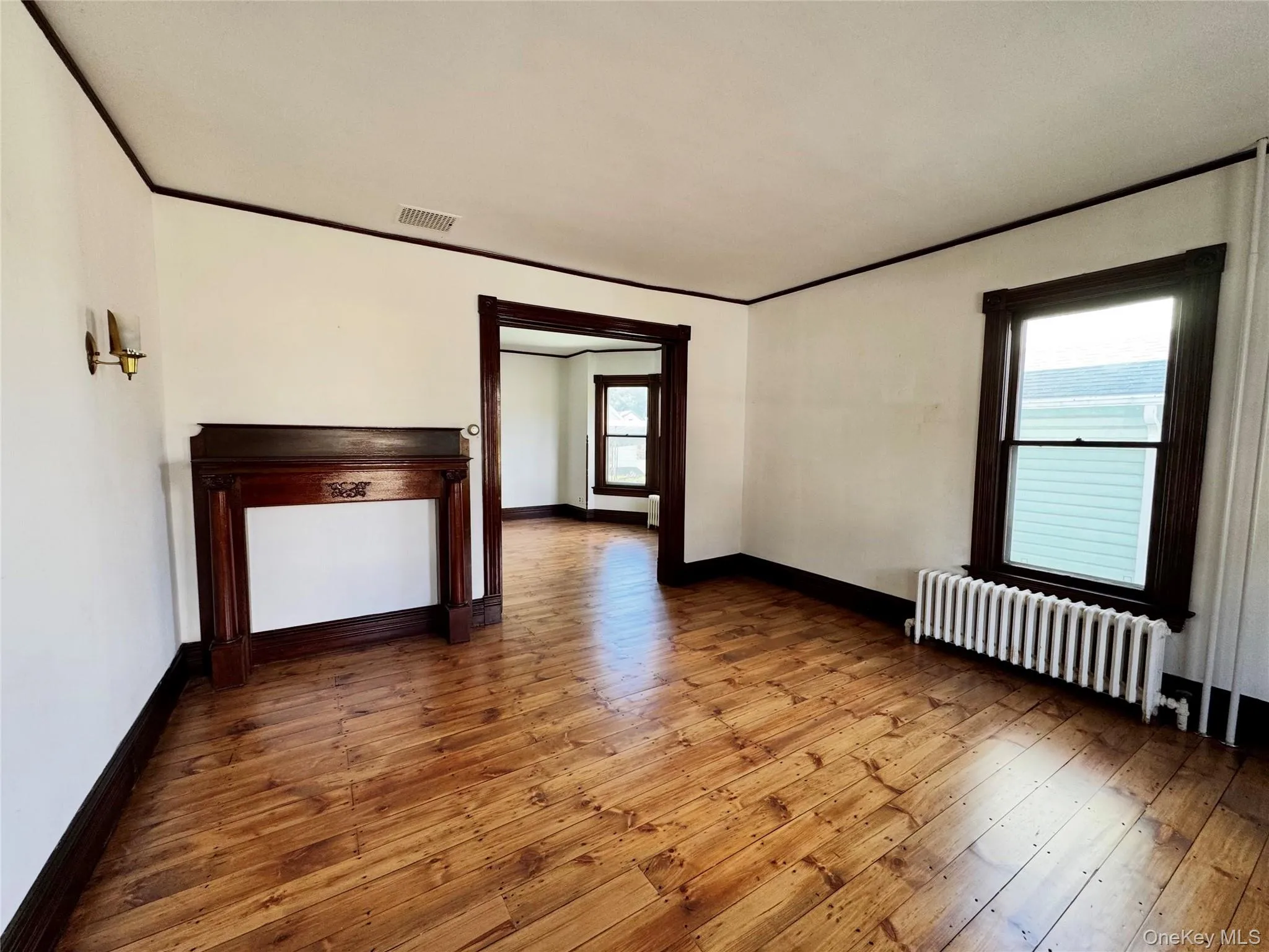 81 New Street, Catskill, NY, 3 Bedrooms Bedrooms, 8 Rooms Rooms,1 BathroomBathrooms,Residential,For Rent,New,0,1063661 81 New Street, Catskill, NY, 3 Bedrooms Bedrooms, 8 Rooms Rooms,1 BathroomBathrooms,Residential,For Rent,New,0,1063661
