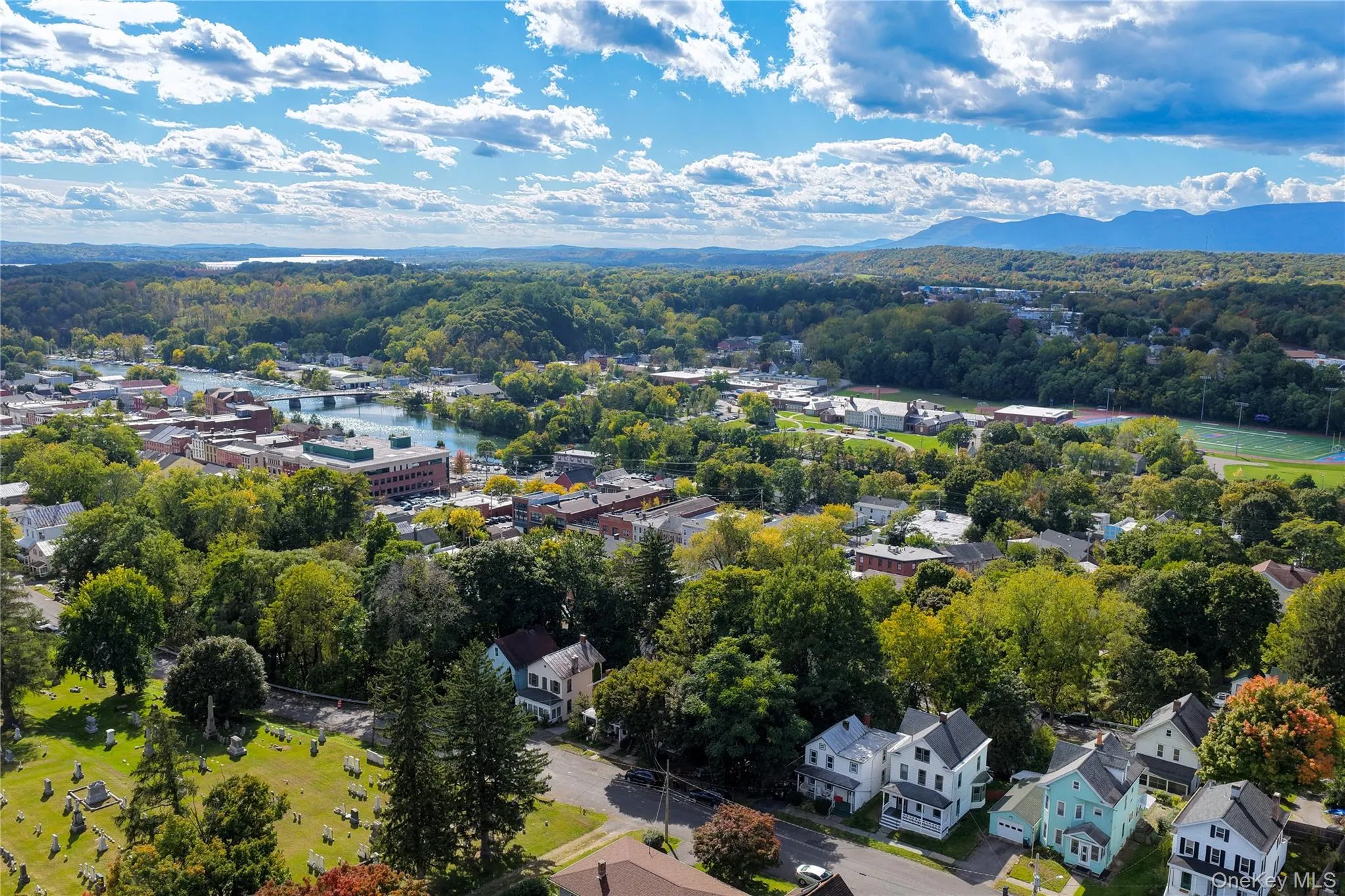 81 New Street, Catskill, NY, 3 Bedrooms Bedrooms, 8 Rooms Rooms,1 BathroomBathrooms,Residential,For Rent,New,0,1063661 81 New Street, Catskill, NY, 3 Bedrooms Bedrooms, 8 Rooms Rooms,1 BathroomBathrooms,Residential,For Rent,New,0,1063661