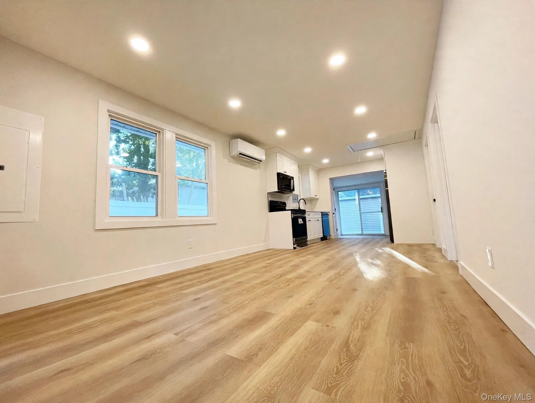 4 Garfield Court, Smithtown, NY, 2 Bedrooms Bedrooms, 5 Rooms Rooms,1 BathroomBathrooms,Residential,For Rent,Garfield,0,1063663 4 Garfield Court, Smithtown, NY, 2 Bedrooms Bedrooms, 5 Rooms Rooms,1 BathroomBathrooms,Residential,For Rent,Garfield,0,1063663