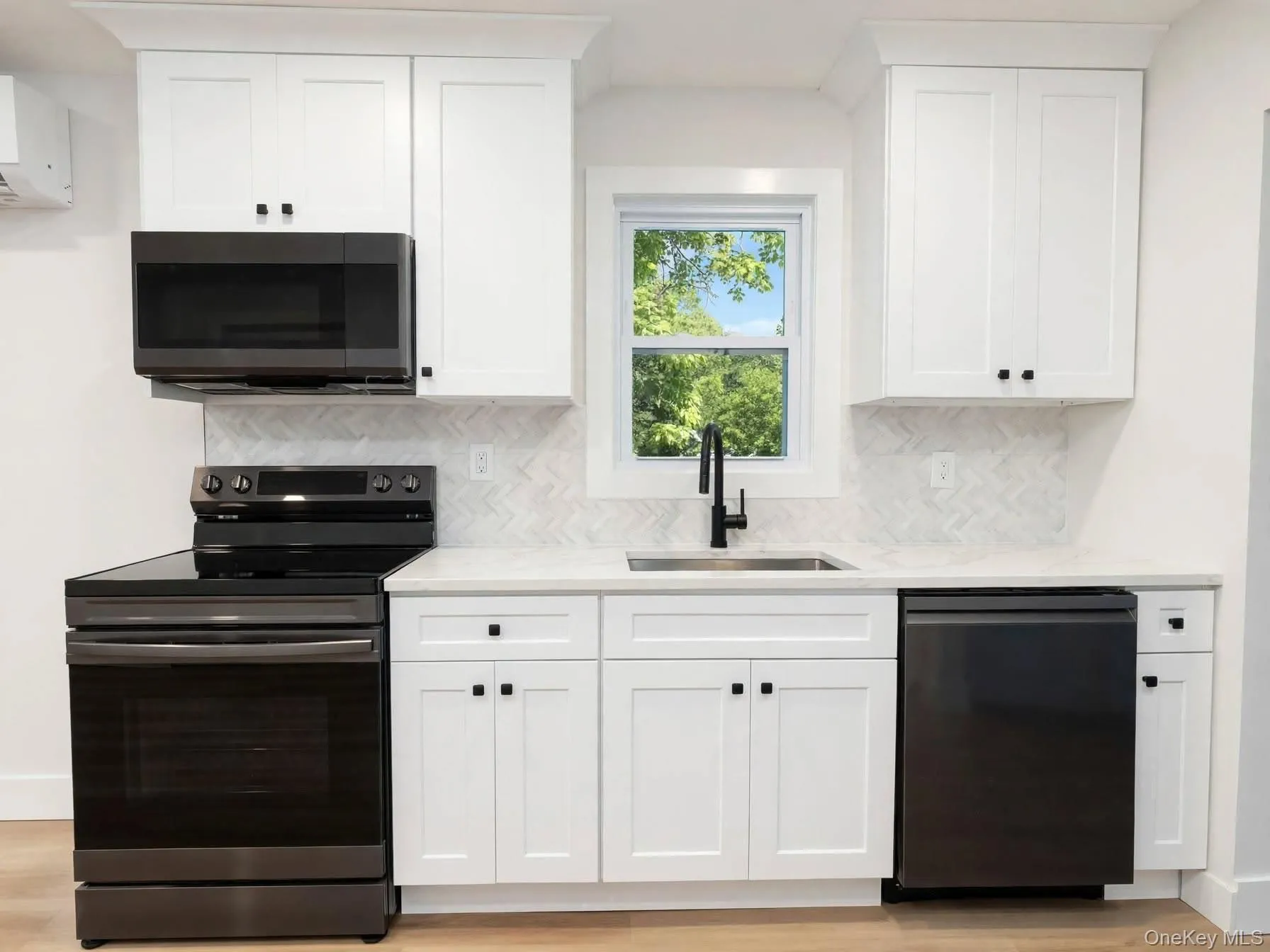4 Garfield Court, Smithtown, NY, 2 Bedrooms Bedrooms, 5 Rooms Rooms,1 BathroomBathrooms,Residential,For Rent,Garfield,0,1063663 4 Garfield Court, Smithtown, NY, 2 Bedrooms Bedrooms, 5 Rooms Rooms,1 BathroomBathrooms,Residential,For Rent,Garfield,0,1063663