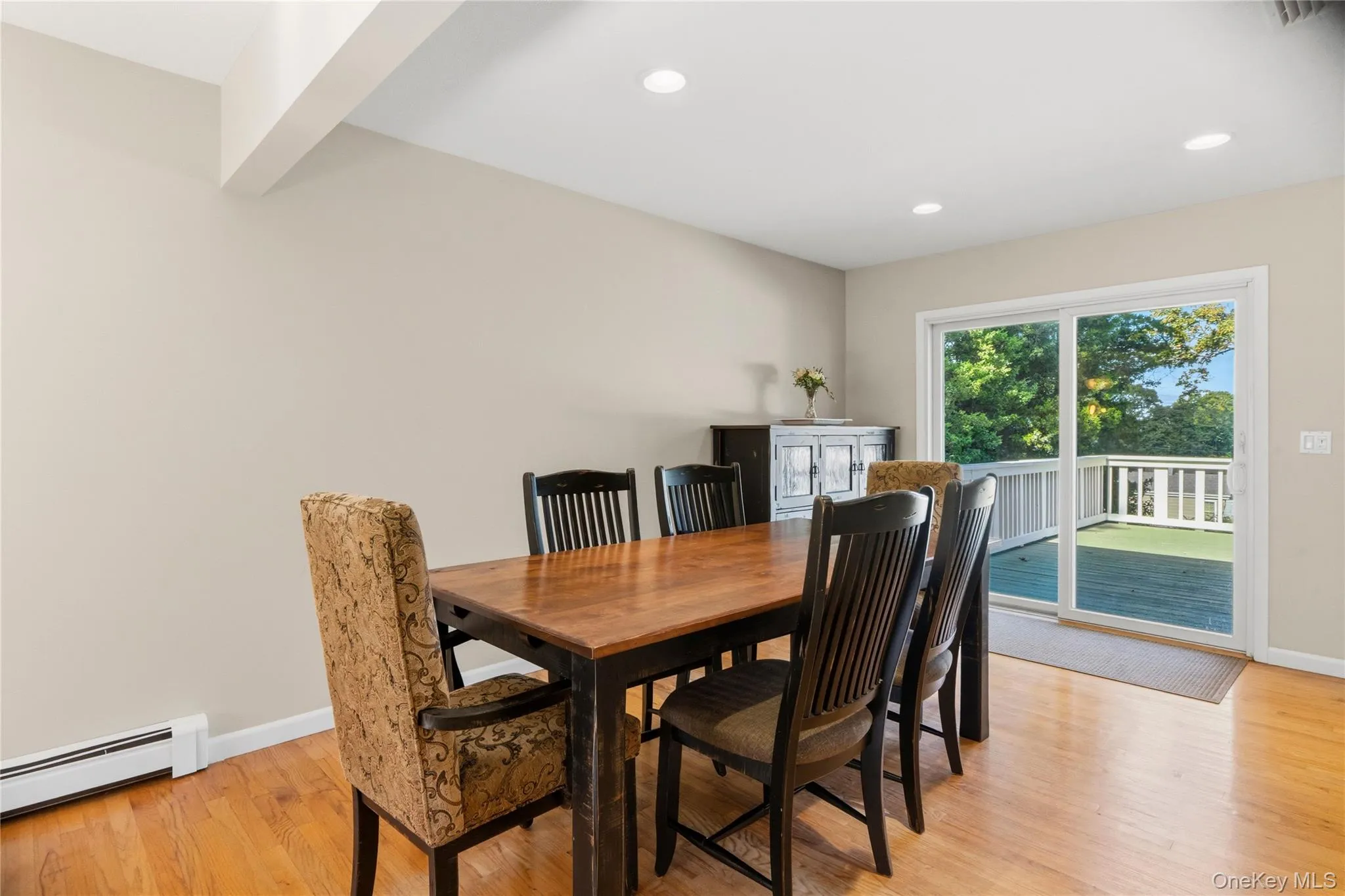 37 Bellecrest Avenue, Huntington, NY, 4 Bedrooms Bedrooms, 8 Rooms Rooms,3 BathroomsBathrooms,Residential,For Rent,Bellecrest,0,1063667 37 Bellecrest Avenue, Huntington, NY, 4 Bedrooms Bedrooms, 8 Rooms Rooms,3 BathroomsBathrooms,Residential,For Rent,Bellecrest,0,1063667