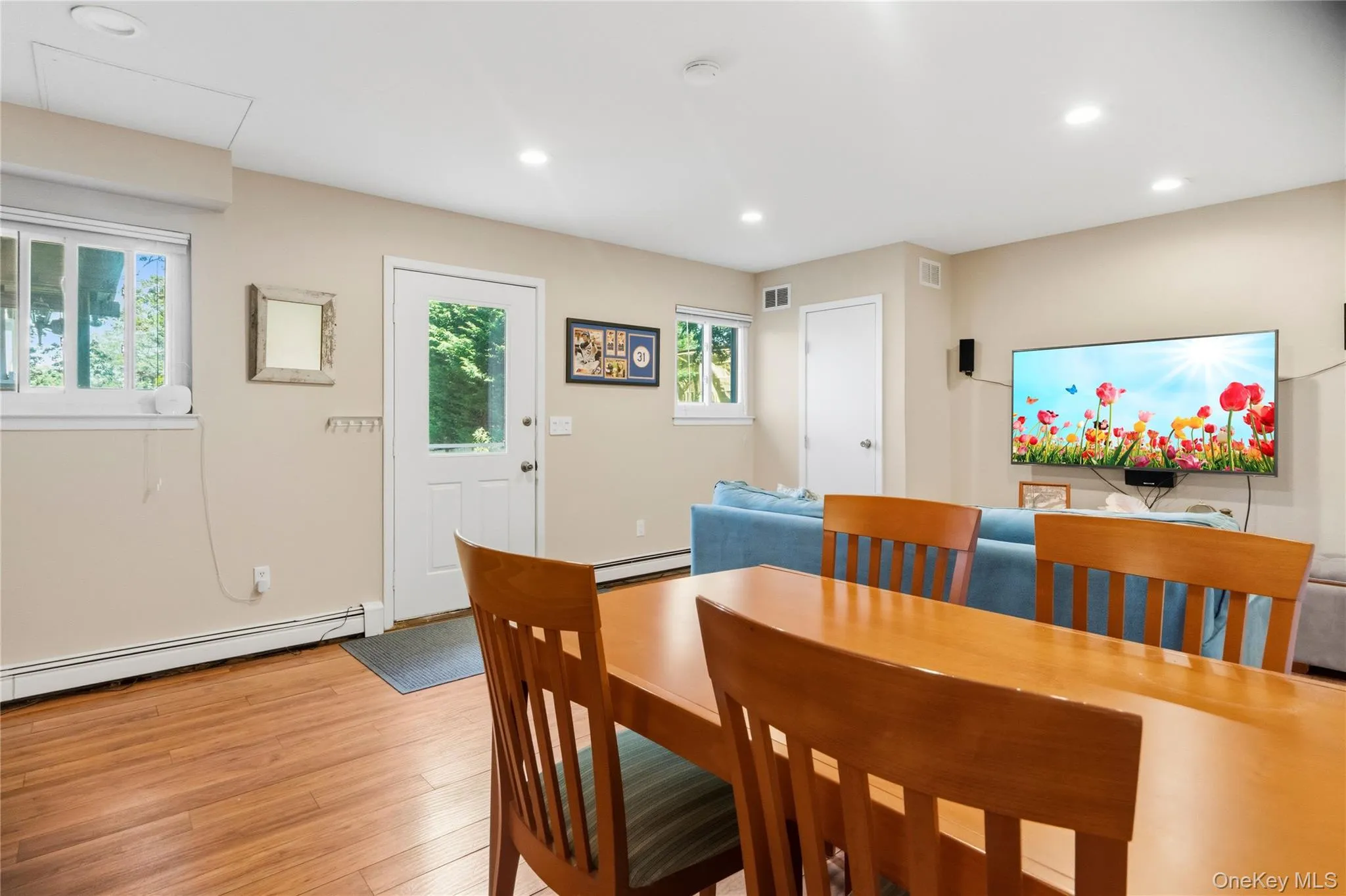 37 Bellecrest Avenue, Huntington, NY, 4 Bedrooms Bedrooms, 8 Rooms Rooms,3 BathroomsBathrooms,Residential,For Rent,Bellecrest,0,1063667 37 Bellecrest Avenue, Huntington, NY, 4 Bedrooms Bedrooms, 8 Rooms Rooms,3 BathroomsBathrooms,Residential,For Rent,Bellecrest,0,1063667