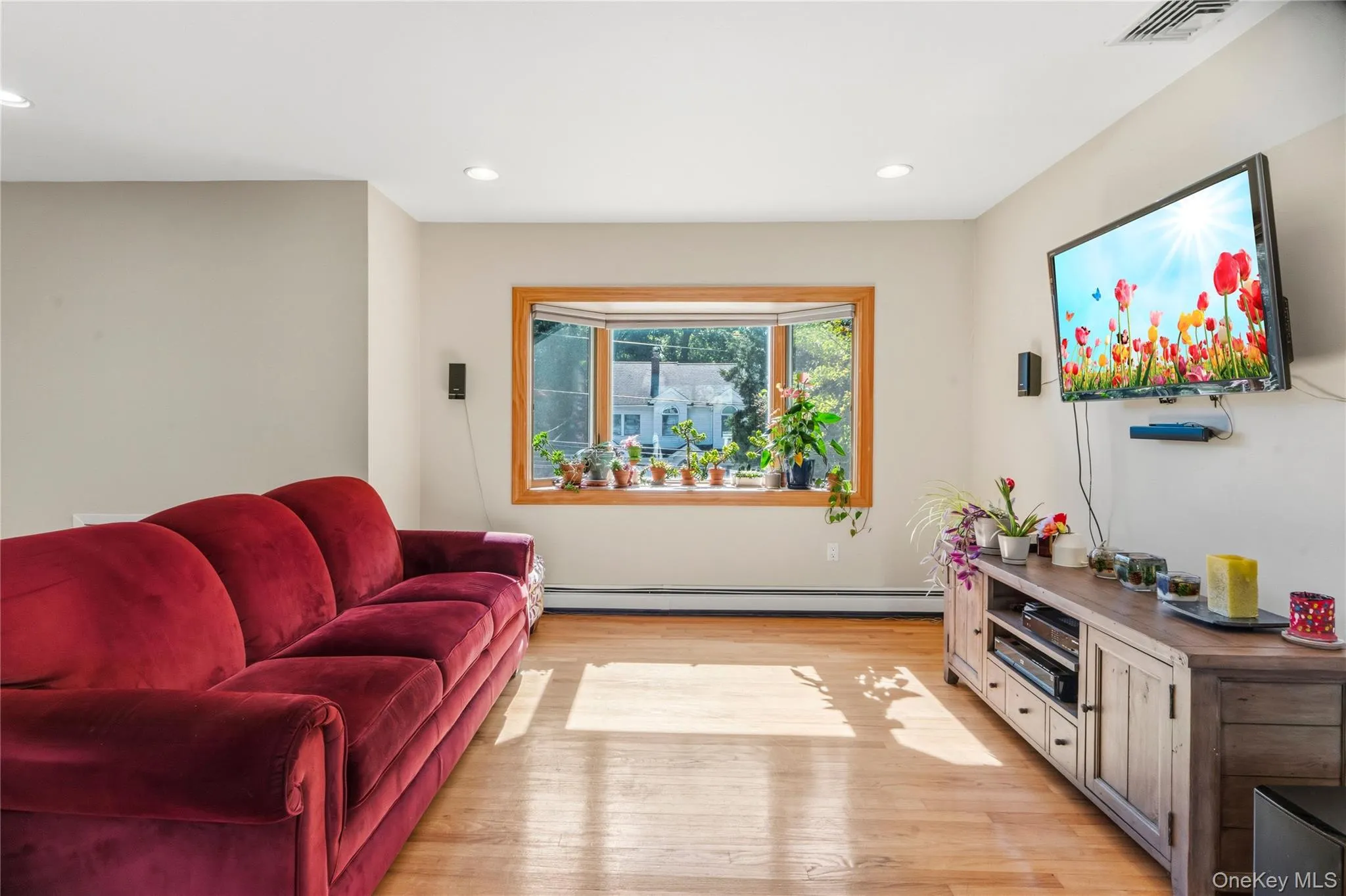 37 Bellecrest Avenue, Huntington, NY, 4 Bedrooms Bedrooms, 8 Rooms Rooms,3 BathroomsBathrooms,Residential,For Rent,Bellecrest,0,1063667 37 Bellecrest Avenue, Huntington, NY, 4 Bedrooms Bedrooms, 8 Rooms Rooms,3 BathroomsBathrooms,Residential,For Rent,Bellecrest,0,1063667
