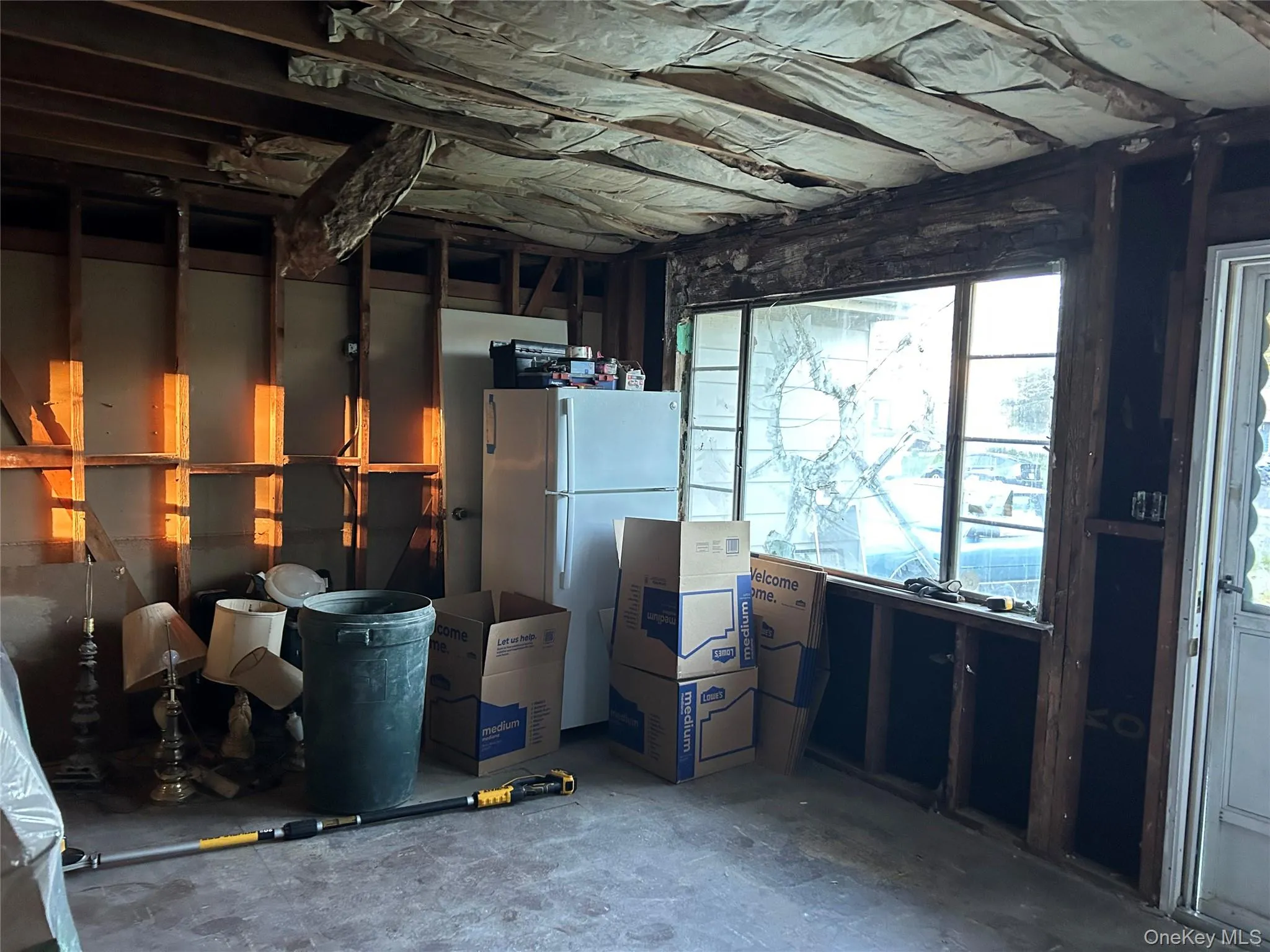 1056 Bay Shore Avenue, Islip, NY, 3 Bedrooms Bedrooms, 6 Rooms Rooms,1 BathroomBathrooms,Residential,For Rent,Bay Shore,0,1063670 1056 Bay Shore Avenue, Islip, NY, 3 Bedrooms Bedrooms, 6 Rooms Rooms,1 BathroomBathrooms,Residential,For Rent,Bay Shore,0,1063670