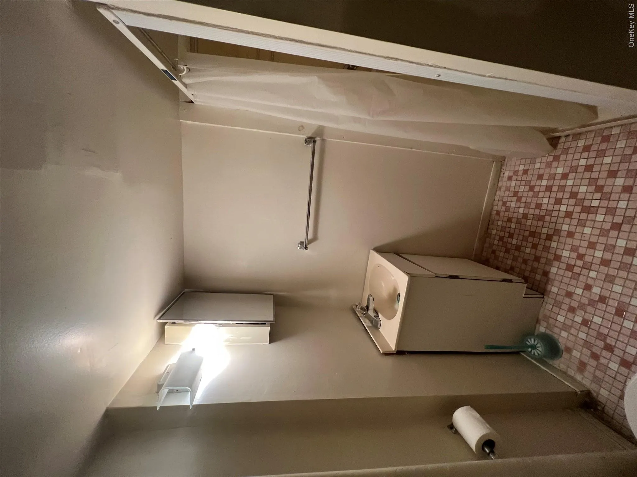 821 Cranford Avenue, New York, NY, 4 Bedrooms Bedrooms, 7 Rooms Rooms,2 BathroomsBathrooms,Residential,For Rent,Cranford,0,1063671 821 Cranford Avenue, New York, NY, 4 Bedrooms Bedrooms, 7 Rooms Rooms,2 BathroomsBathrooms,Residential,For Rent,Cranford,0,1063671