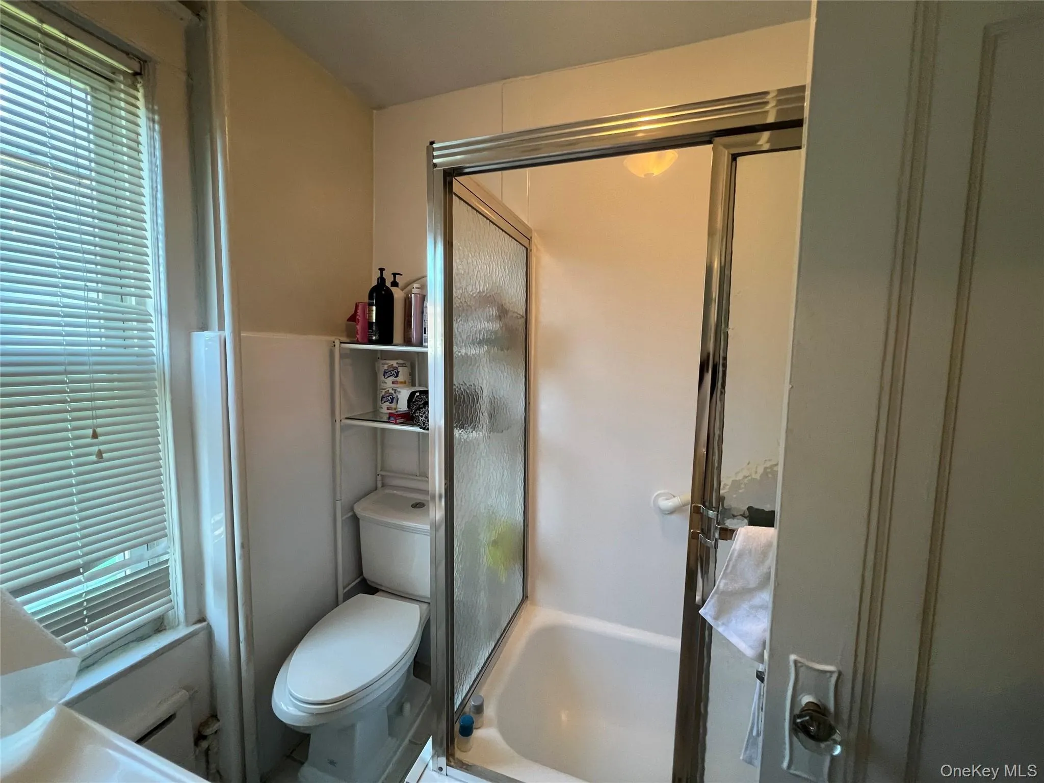 821 Cranford Avenue, New York, NY, 4 Bedrooms Bedrooms, 7 Rooms Rooms,2 BathroomsBathrooms,Residential,For Rent,Cranford,0,1063671 821 Cranford Avenue, New York, NY, 4 Bedrooms Bedrooms, 7 Rooms Rooms,2 BathroomsBathrooms,Residential,For Rent,Cranford,0,1063671