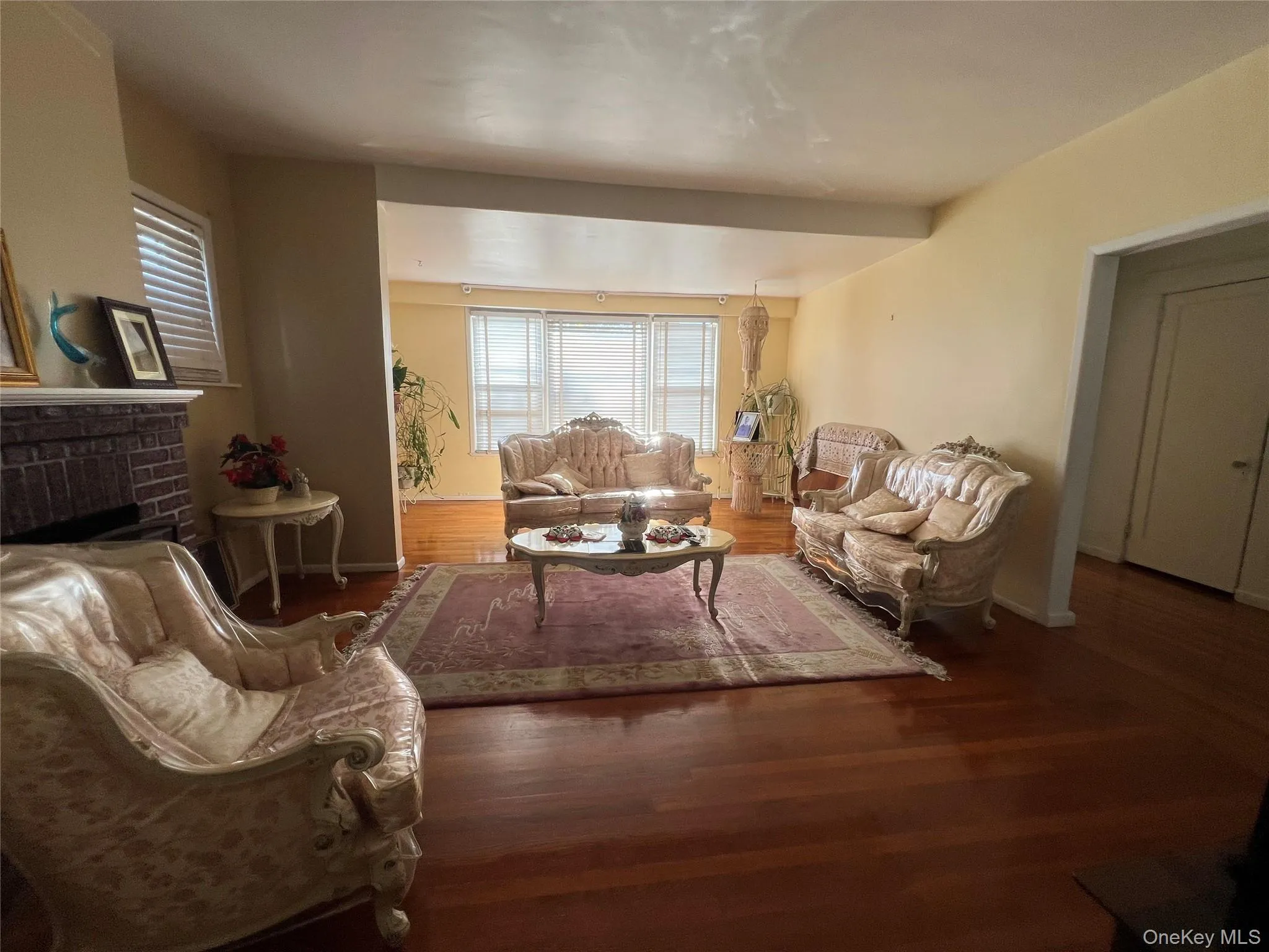 821 Cranford Avenue, New York, NY, 4 Bedrooms Bedrooms, 7 Rooms Rooms,2 BathroomsBathrooms,Residential,For Rent,Cranford,0,1063671 821 Cranford Avenue, New York, NY, 4 Bedrooms Bedrooms, 7 Rooms Rooms,2 BathroomsBathrooms,Residential,For Rent,Cranford,0,1063671