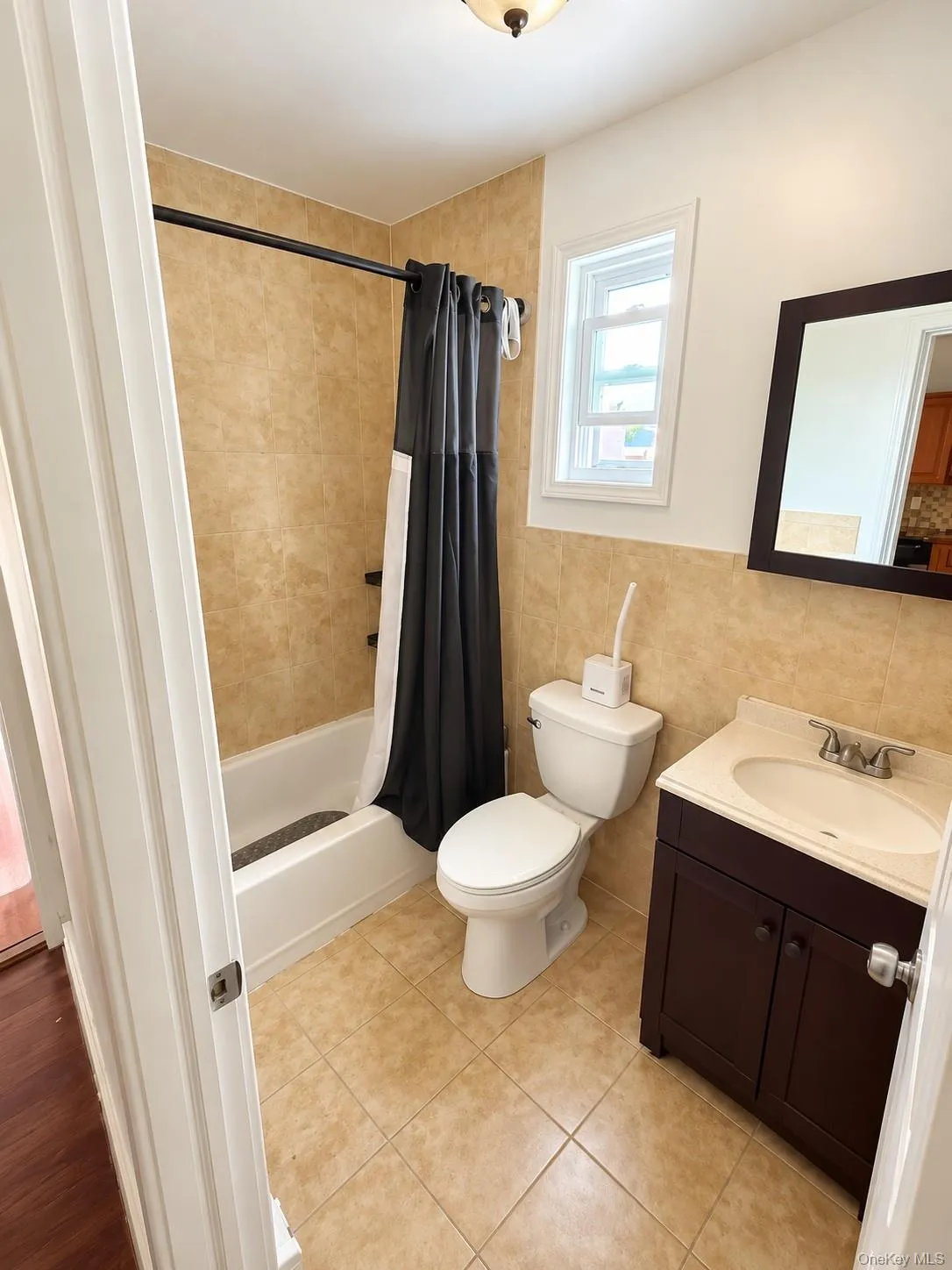 587 Southern Parkway, Hempstead, NY, 3 Bedrooms Bedrooms, 6 Rooms Rooms,1 BathroomBathrooms,Residential Lease,For Rent,Southern,0,1063694 587 Southern Parkway, Hempstead, NY, 3 Bedrooms Bedrooms, 6 Rooms Rooms,1 BathroomBathrooms,Residential Lease,For Rent,Southern,0,1063694