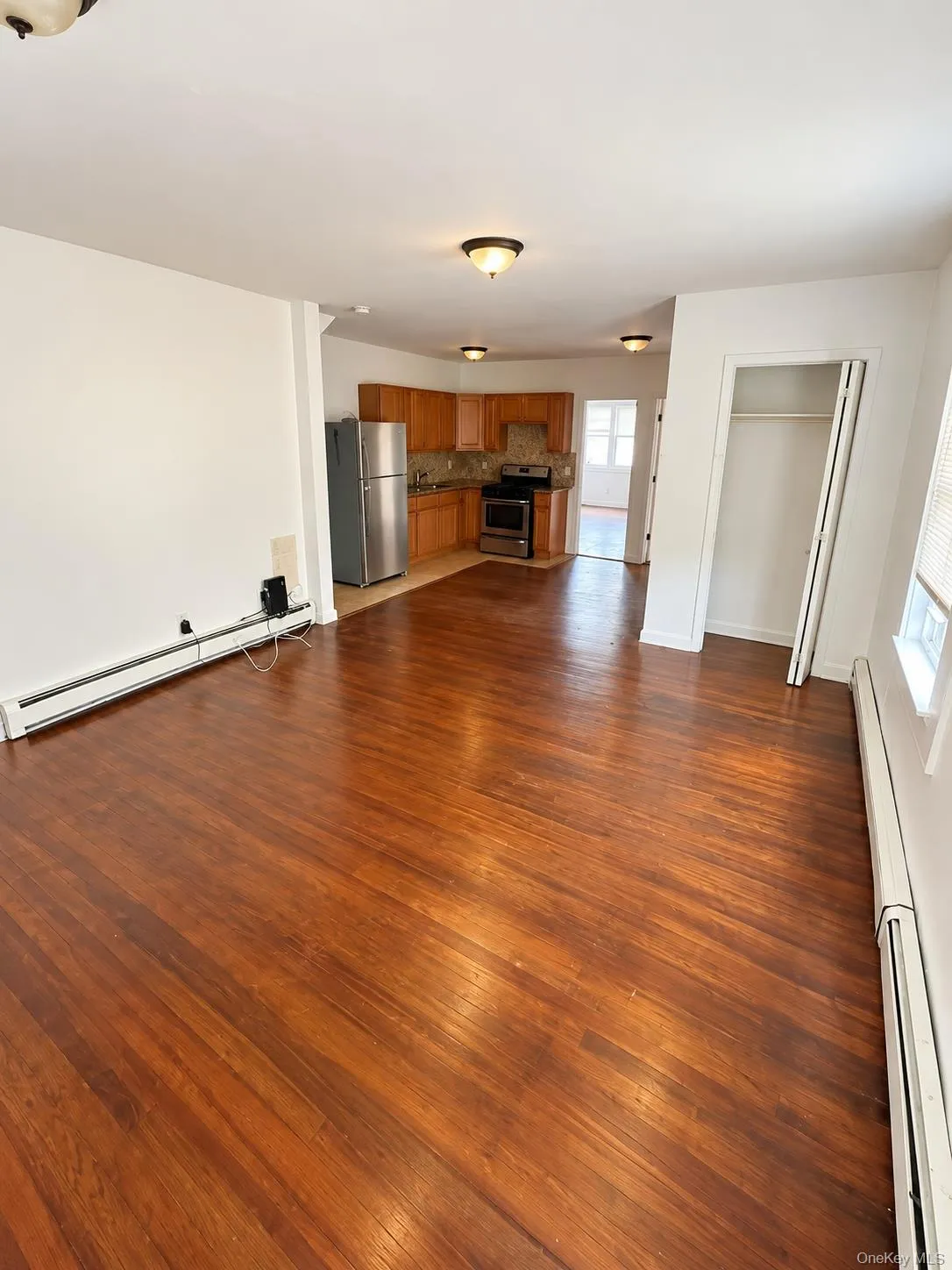 587 Southern Parkway, Hempstead, NY, 3 Bedrooms Bedrooms, 6 Rooms Rooms,1 BathroomBathrooms,Residential Lease,For Rent,Southern,0,1063694 587 Southern Parkway, Hempstead, NY, 3 Bedrooms Bedrooms, 6 Rooms Rooms,1 BathroomBathrooms,Residential Lease,For Rent,Southern,0,1063694