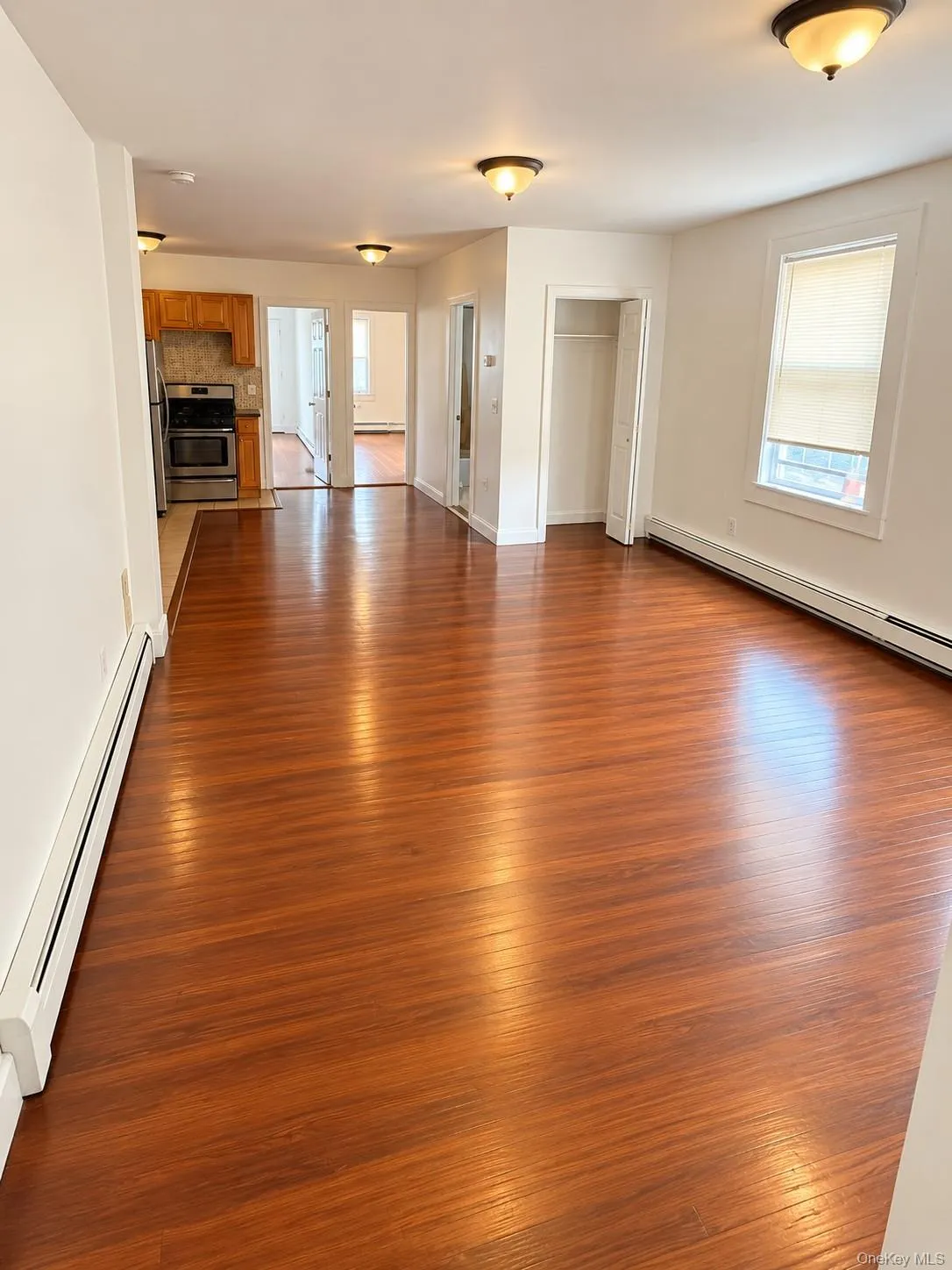 587 Southern Parkway, Hempstead, NY, 3 Bedrooms Bedrooms, 6 Rooms Rooms,1 BathroomBathrooms,Residential Lease,For Rent,Southern,0,1063694 587 Southern Parkway, Hempstead, NY, 3 Bedrooms Bedrooms, 6 Rooms Rooms,1 BathroomBathrooms,Residential Lease,For Rent,Southern,0,1063694