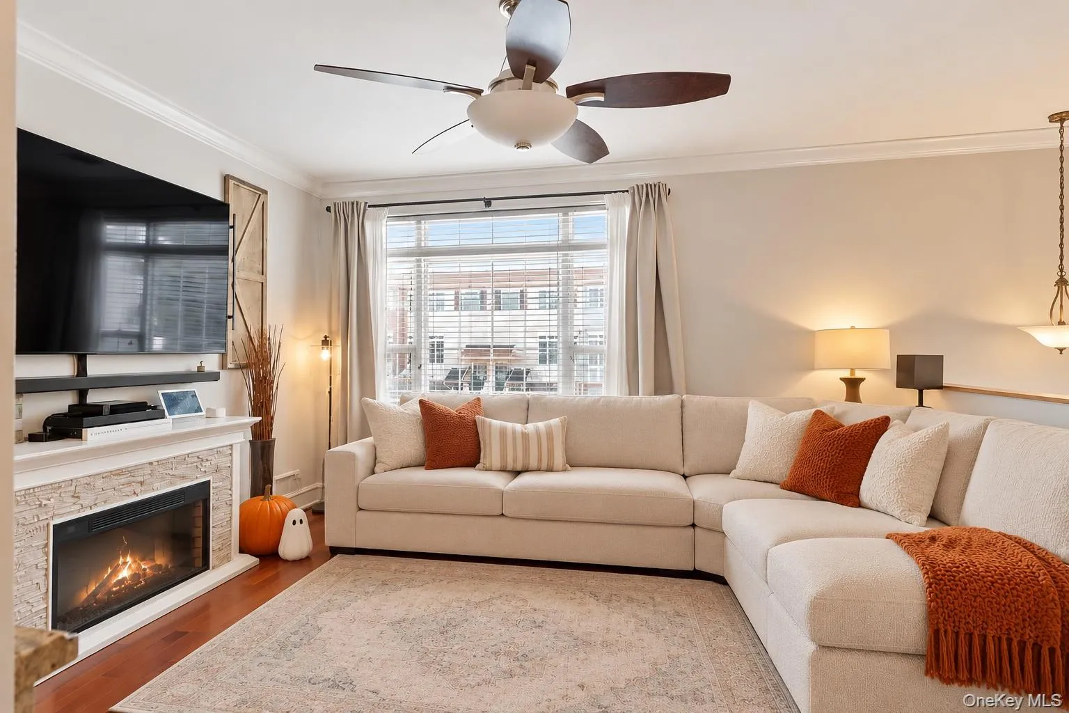 126 Beacon Lane, New York, NY, 3 Bedrooms Bedrooms, 7 Rooms Rooms,2 BathroomsBathrooms,Residential,For Rent,Beacon,0,1063695 126 Beacon Lane, New York, NY, 3 Bedrooms Bedrooms, 7 Rooms Rooms,2 BathroomsBathrooms,Residential,For Rent,Beacon,0,1063695