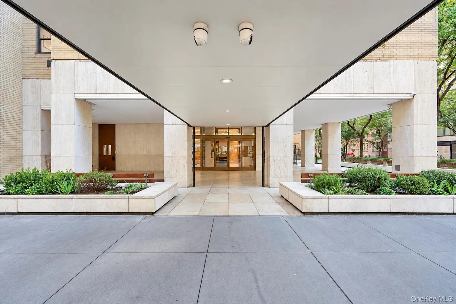 1065 Park Avenue, New York, NY, 1 Bedroom Bedrooms, 4 Rooms Rooms,1 BathroomBathrooms,Residential,For Rent,Park,0,1063698 1065 Park Avenue, New York, NY, 1 Bedroom Bedrooms, 4 Rooms Rooms,1 BathroomBathrooms,Residential,For Rent,Park,0,1063698