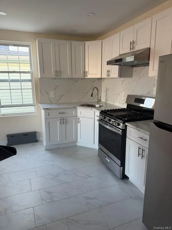 12628 Inwood Street, New York, NY, 2 Bedrooms Bedrooms, 4 Rooms Rooms,1 BathroomBathrooms,Residential Lease,For Rent,Inwood,0,1063705 12628 Inwood Street, New York, NY, 2 Bedrooms Bedrooms, 4 Rooms Rooms,1 BathroomBathrooms,Residential Lease,For Rent,Inwood,0,1063705