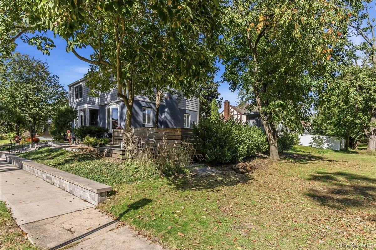 8 Woodland Road, Hempstead, NY, 3 Bedrooms Bedrooms, 7 Rooms Rooms,3 BathroomsBathrooms,Residential,For Rent,Woodland,0,1063711 8 Woodland Road, Hempstead, NY, 3 Bedrooms Bedrooms, 7 Rooms Rooms,3 BathroomsBathrooms,Residential,For Rent,Woodland,0,1063711