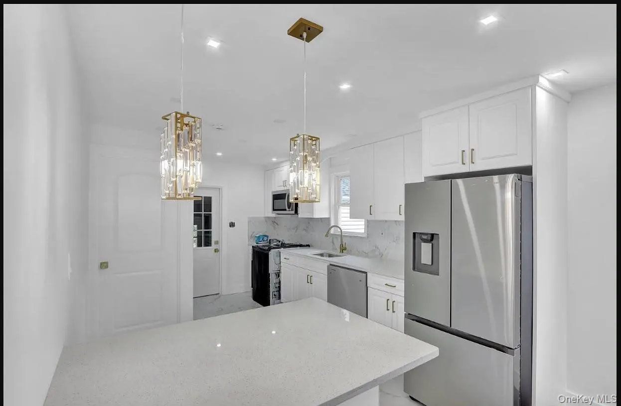 57 Catherine Avenue, Hempstead, NY, 3 Bedrooms Bedrooms, 7 Rooms Rooms,1 BathroomBathrooms,Residential,For Rent,Catherine,0,1063715 57 Catherine Avenue, Hempstead, NY, 3 Bedrooms Bedrooms, 7 Rooms Rooms,1 BathroomBathrooms,Residential,For Rent,Catherine,0,1063715
