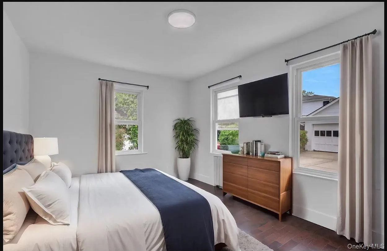 57 Catherine Avenue, Hempstead, NY, 3 Bedrooms Bedrooms, 7 Rooms Rooms,1 BathroomBathrooms,Residential,For Rent,Catherine,0,1063715 57 Catherine Avenue, Hempstead, NY, 3 Bedrooms Bedrooms, 7 Rooms Rooms,1 BathroomBathrooms,Residential,For Rent,Catherine,0,1063715