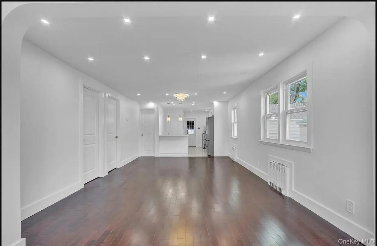 57 Catherine Avenue, Hempstead, NY, 3 Bedrooms Bedrooms, 7 Rooms Rooms,1 BathroomBathrooms,Residential,For Rent,Catherine,0,1063715 57 Catherine Avenue, Hempstead, NY, 3 Bedrooms Bedrooms, 7 Rooms Rooms,1 BathroomBathrooms,Residential,For Rent,Catherine,0,1063715