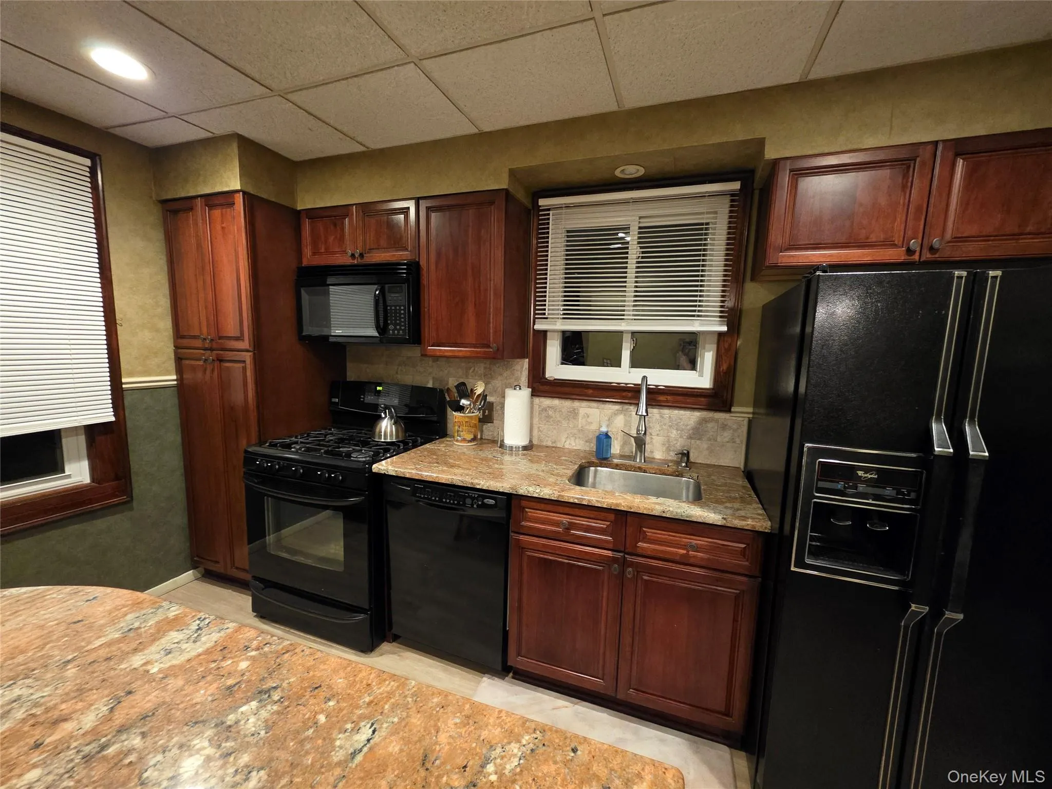 241-32 86th Avenue, New York, NY, 3 Bedrooms Bedrooms, 7 Rooms Rooms,1 BathroomBathrooms,Residential,For Rent,86th,0,1063726 241-32 86th Avenue, New York, NY, 3 Bedrooms Bedrooms, 7 Rooms Rooms,1 BathroomBathrooms,Residential,For Rent,86th,0,1063726