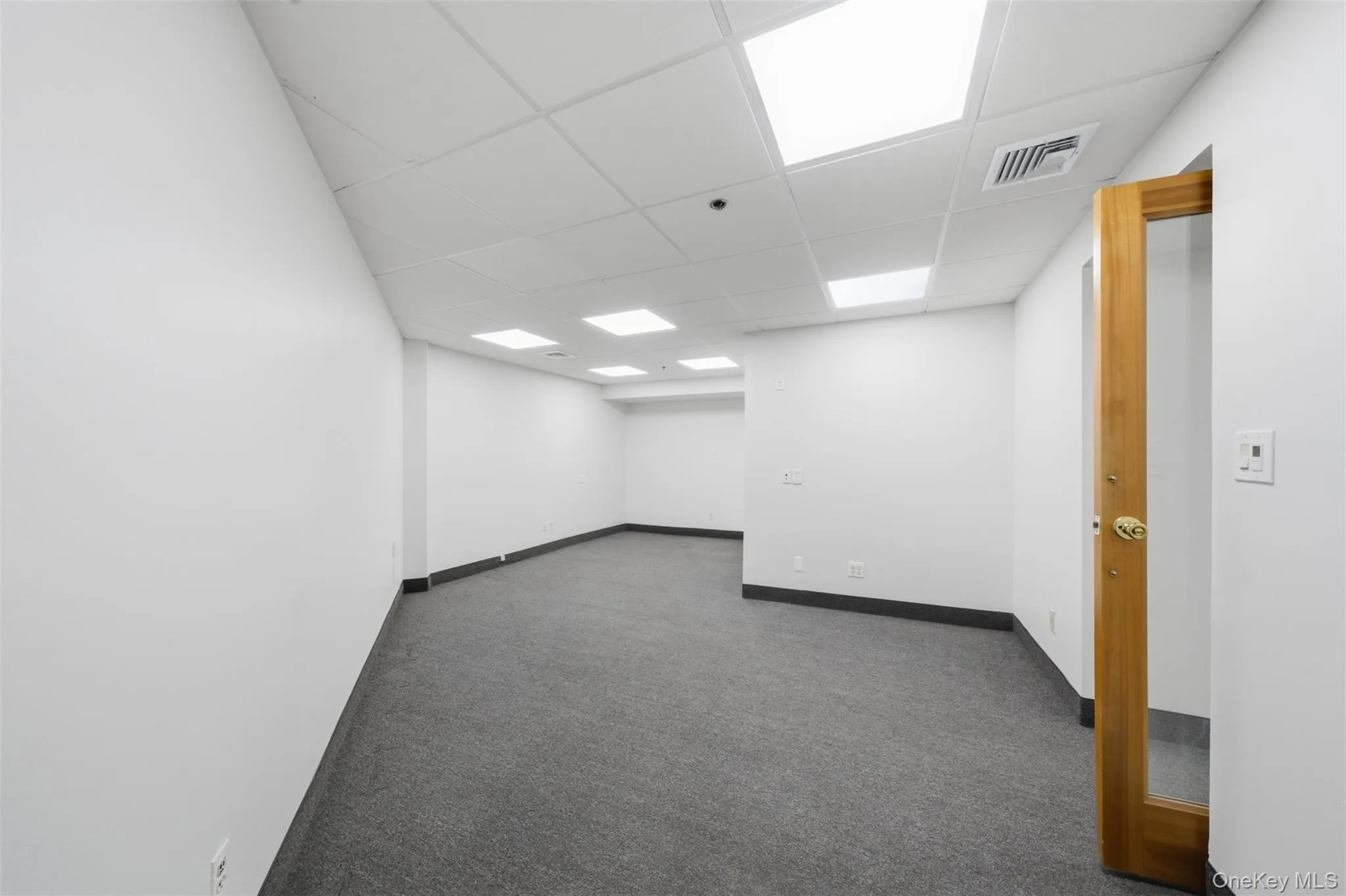 6600 Borden Avenue, New York, NY, ,Commercial Lease,For Rent,Borden,0,1063728 6600 Borden Avenue, New York, NY, ,Commercial Lease,For Rent,Borden,0,1063728